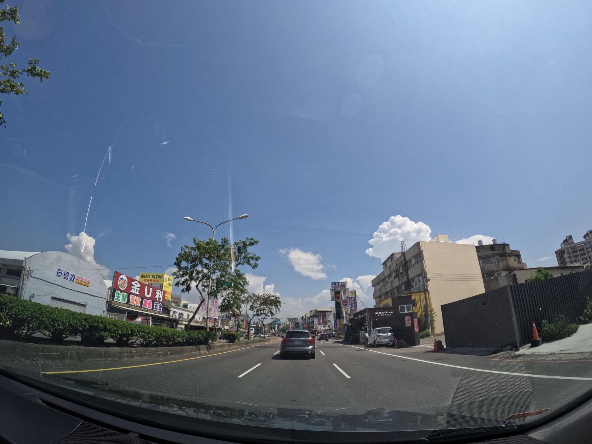 Street view near 蔚藍汽車旅館, Changhua — © littlebtc (CC BY-SA · Mapillary)
