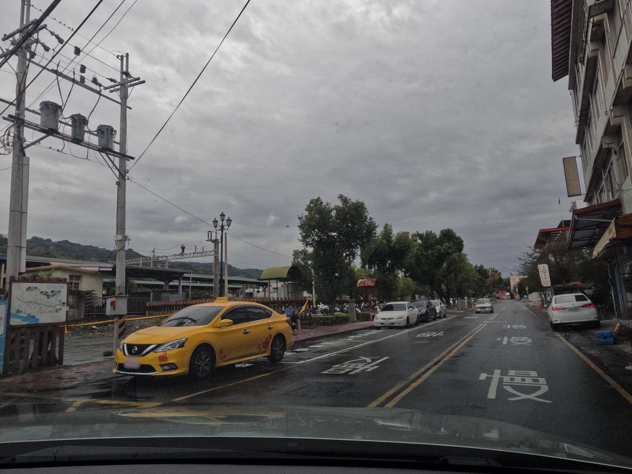Street view near 亞洲大旅社, Ershui — © littlebtc (CC BY-SA · Mapillary)
