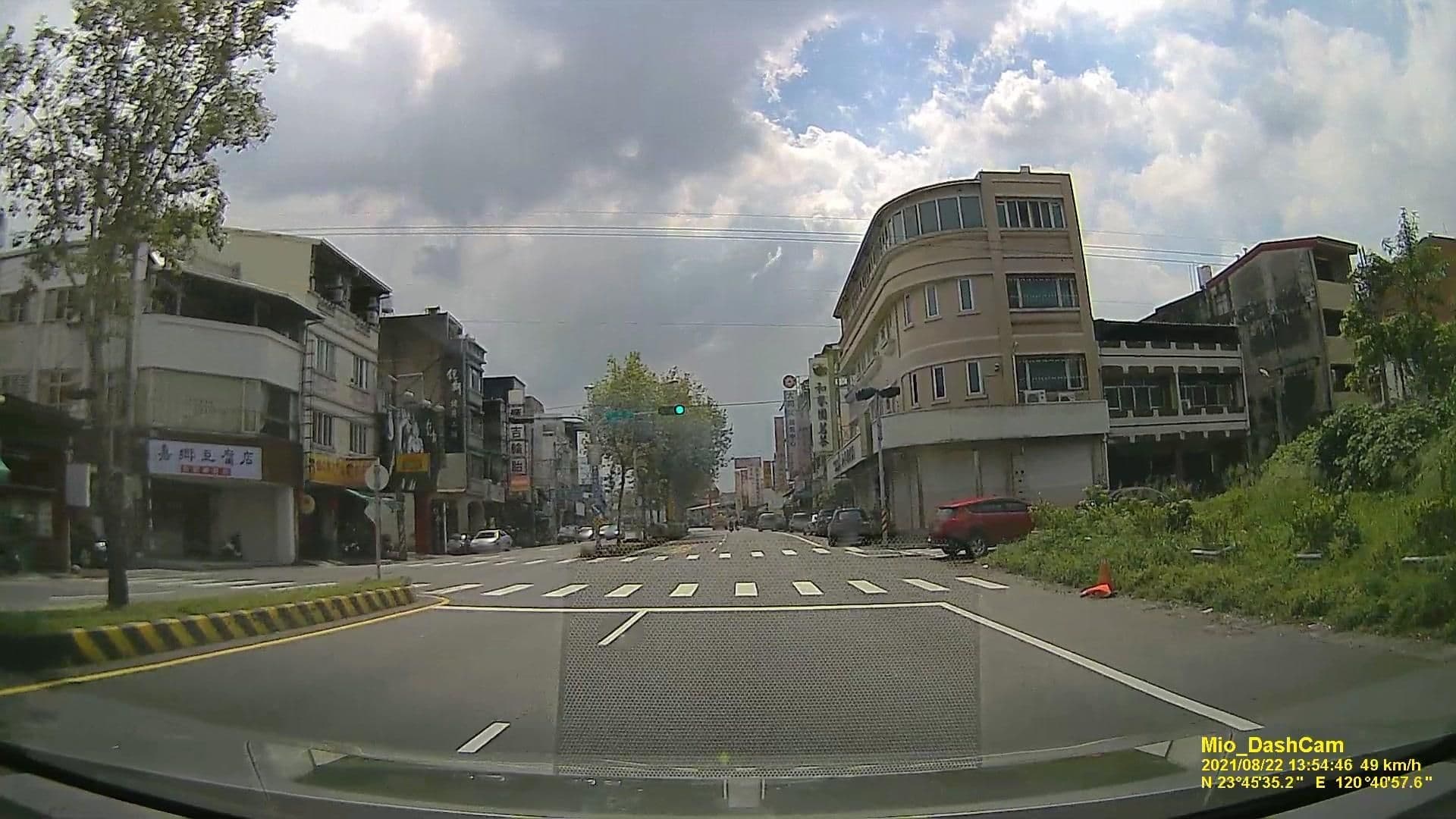 Street view near 南投縣竹山鎮竹山路, Zhushan — © littlebtc (CC BY-SA · Mapillary)
