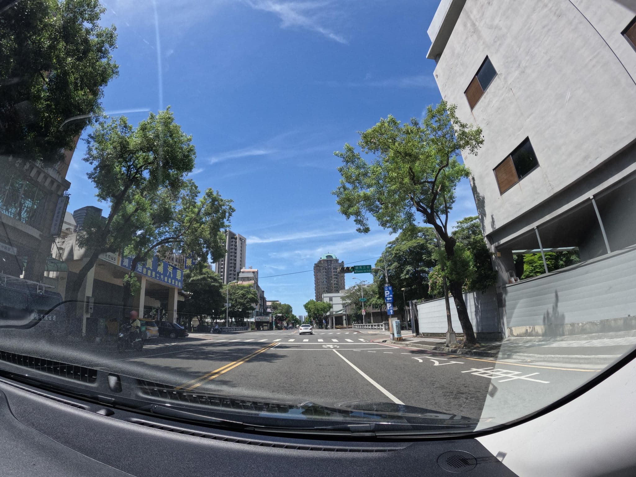 Street view near 天月人文休閒旅館, Taichung — © littlebtc (CC BY-SA · Mapillary)