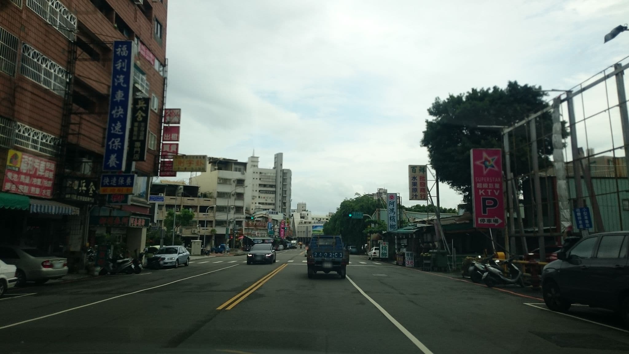 Street view near 塔木德商務致富旅館, Taichung — © littlebtc (CC BY-SA · Mapillary)