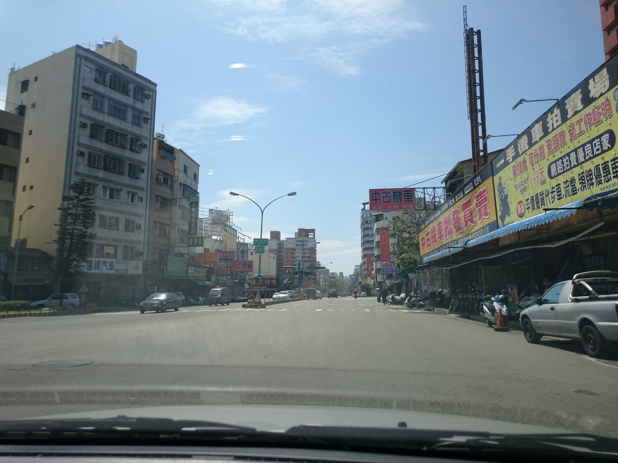 Street view near 欣亞賓館, Taichung — © littlebtc (CC BY-SA · Mapillary)