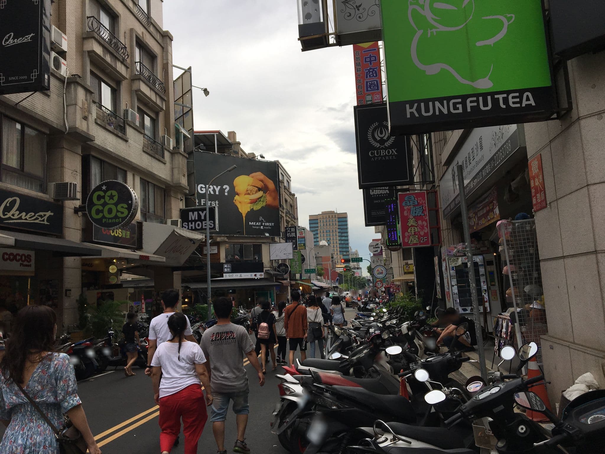 Street view near 一中绿沐绿宿, Taichung — © kod (CC BY-SA · Mapillary)