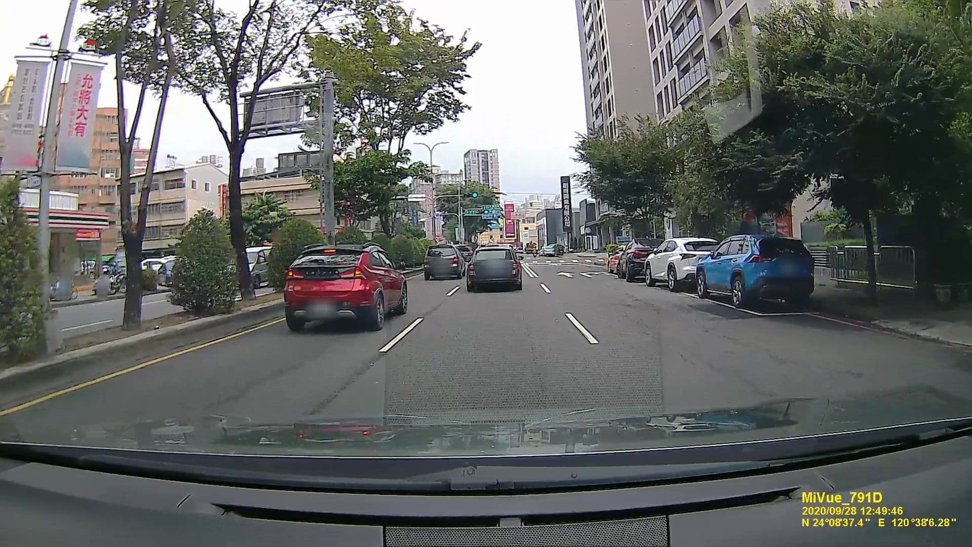 Street view near 米奇汽車旅館, Taichung — © littlebtc (CC BY-SA · Mapillary)