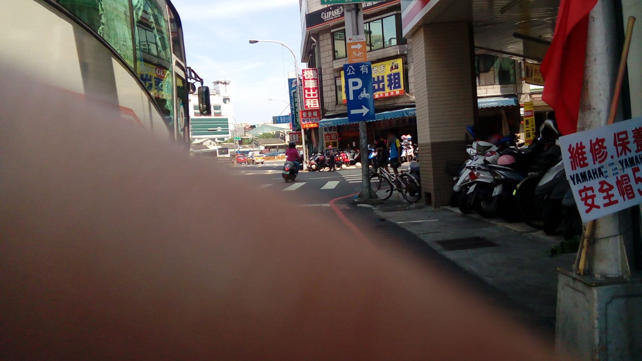 Street view near Tea Way Hotel, Taichung — © adsa562 (CC BY-SA · Mapillary)