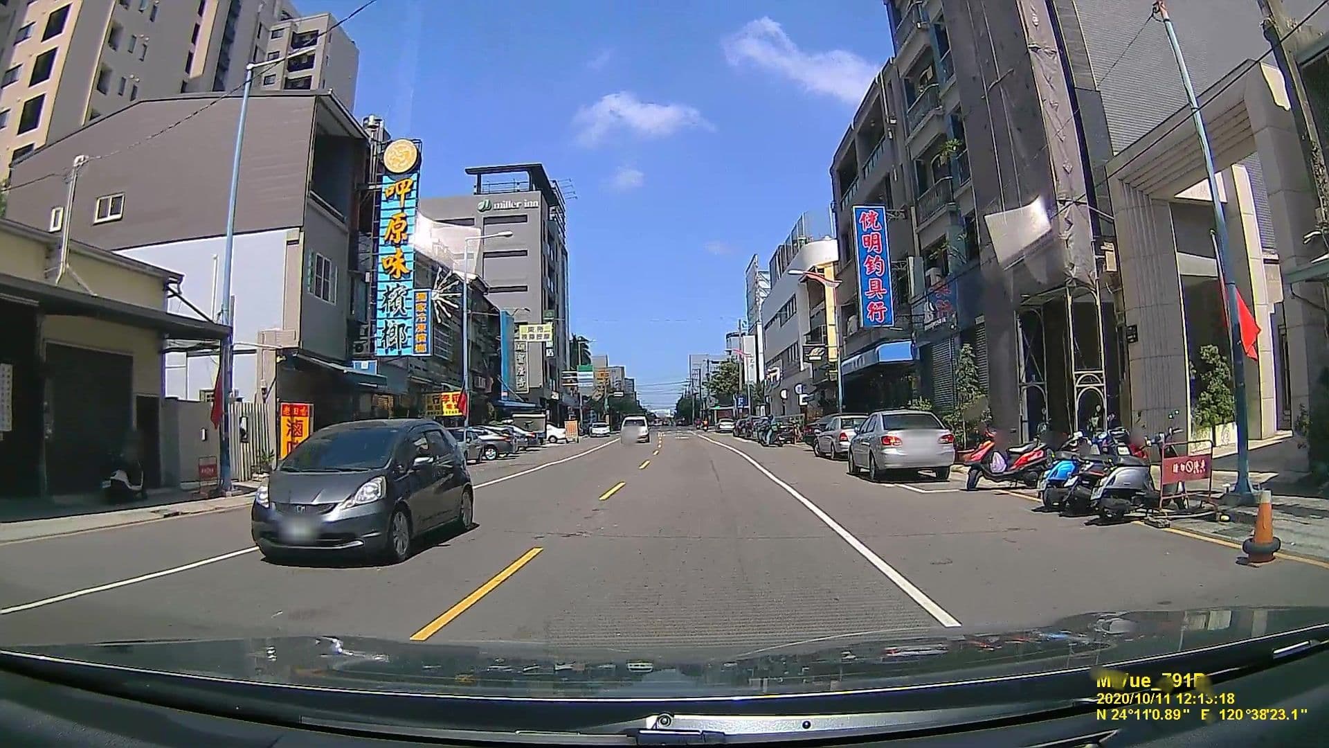 Street view near 台中之星 MOTEL, Taichung — © littlebtc (CC BY-SA · Mapillary)
