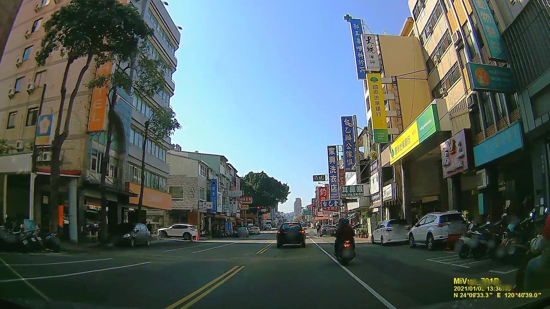 Street view near 仁美大飯店, Taichung — © littlebtc (CC BY-SA · Mapillary)
