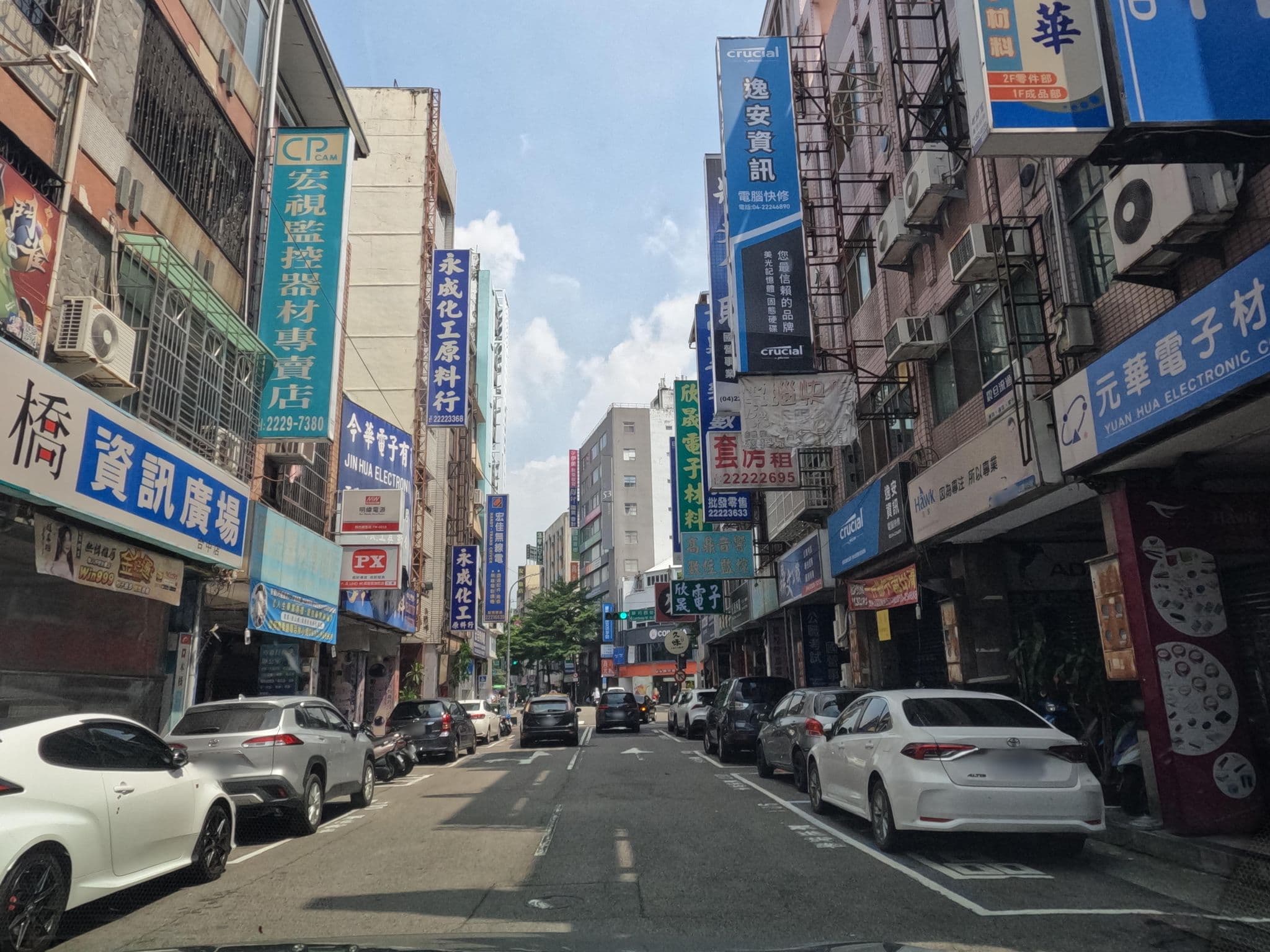 Street view near 新盛橋行旅, Taichung — © littlebtc (CC BY-SA · Mapillary)