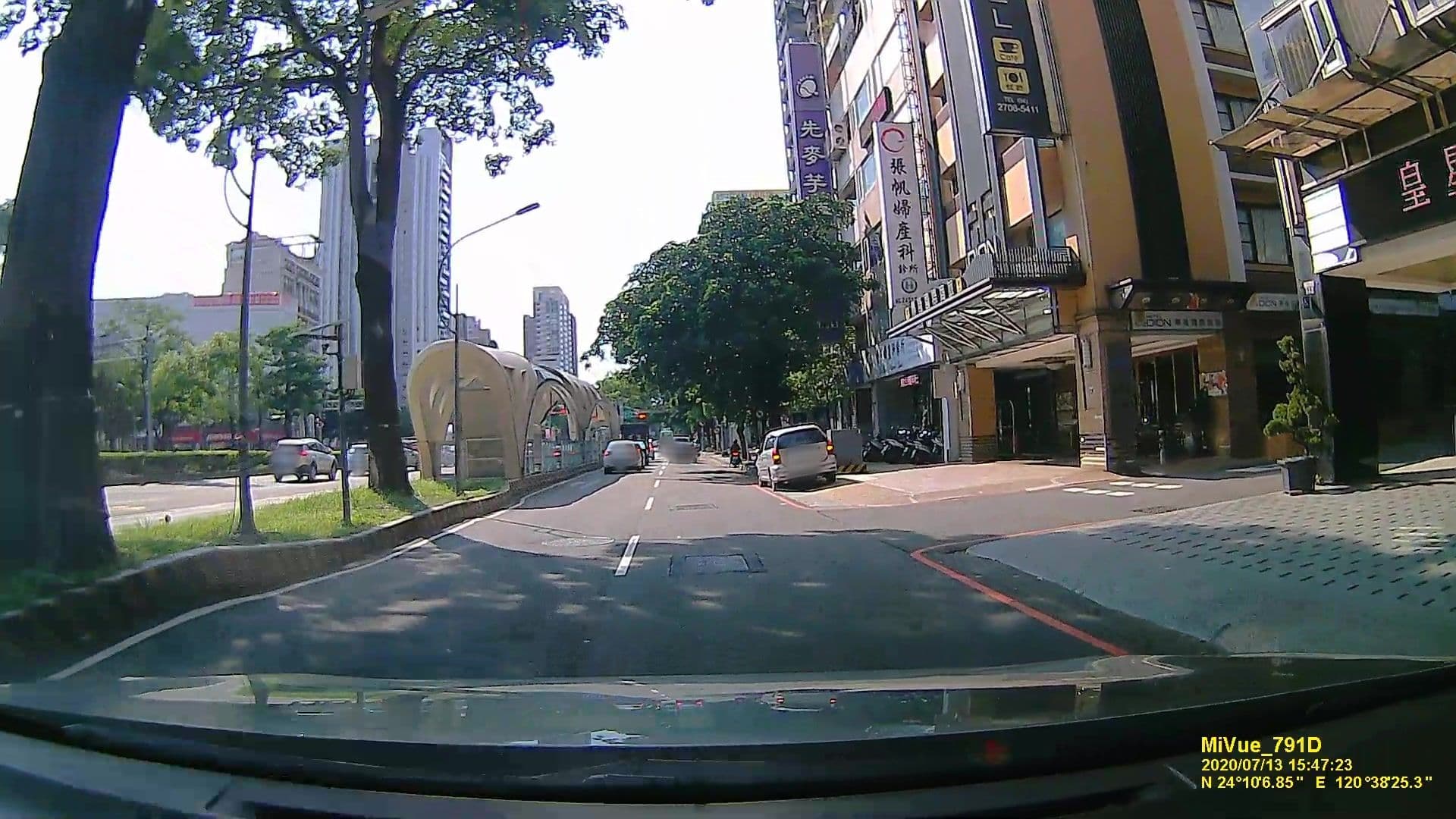 Street view near 鼎隆國際商旅 Dion Hotel Taichung, Taichung — © littlebtc (CC BY-SA · Mapillary)