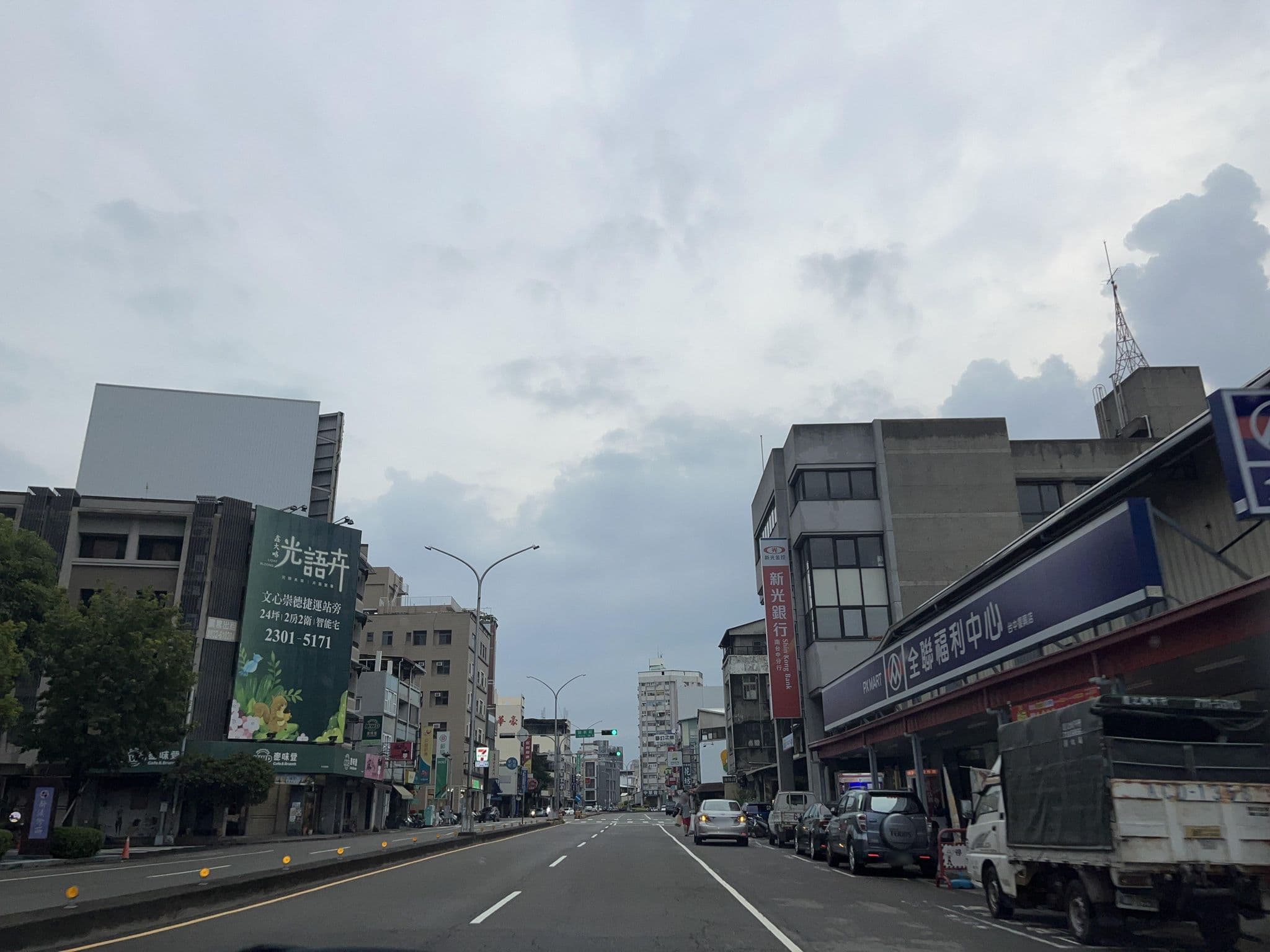 Street view near 愛萊汽車旅館, Taichung — © pty11111 (CC BY-SA · Mapillary)