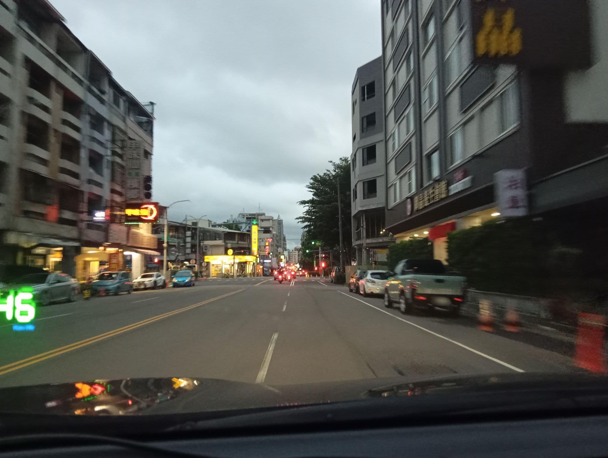 Street view near 逗留旅店, Taichung — © hcyen (CC BY-SA · Mapillary)