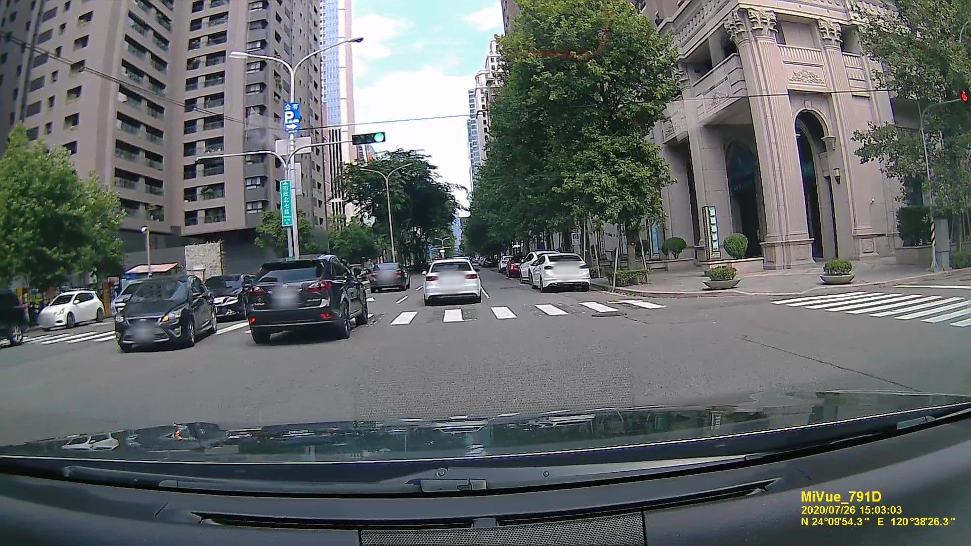 Street view near 歐風商旅, Taichung — © littlebtc (CC BY-SA · Mapillary)