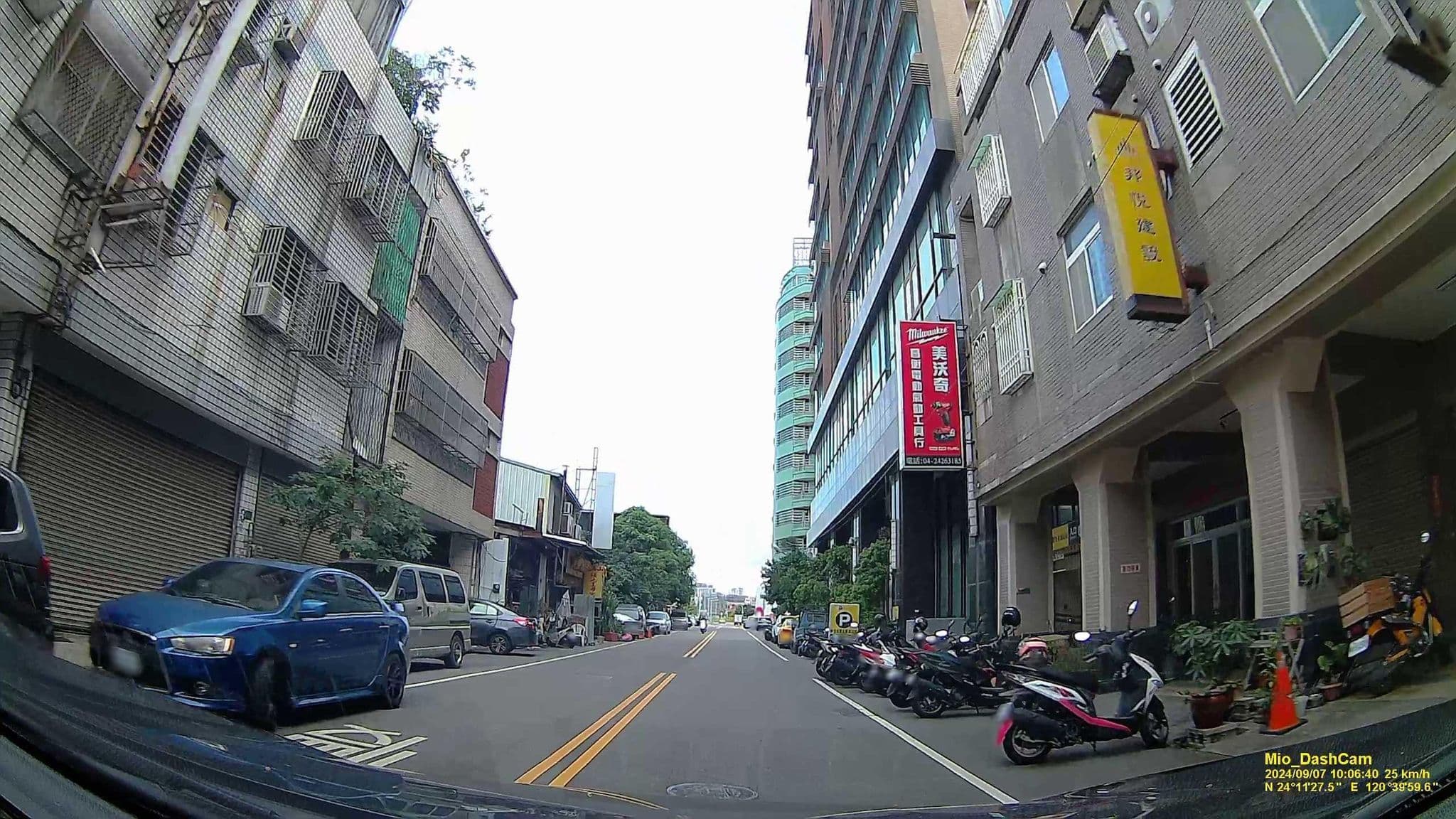 Street view near 仲信大飯店, Taichung — © hcyen (CC BY-SA · Mapillary)