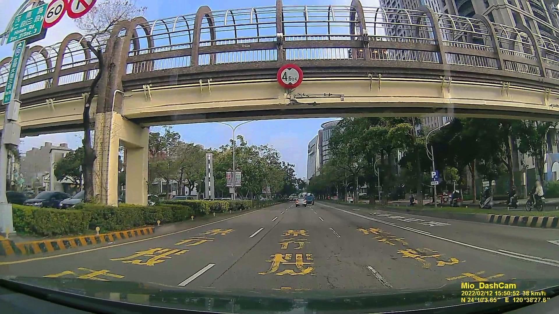 Street view near 心驛商旅, Taichung — © littlebtc (CC BY-SA · Mapillary)