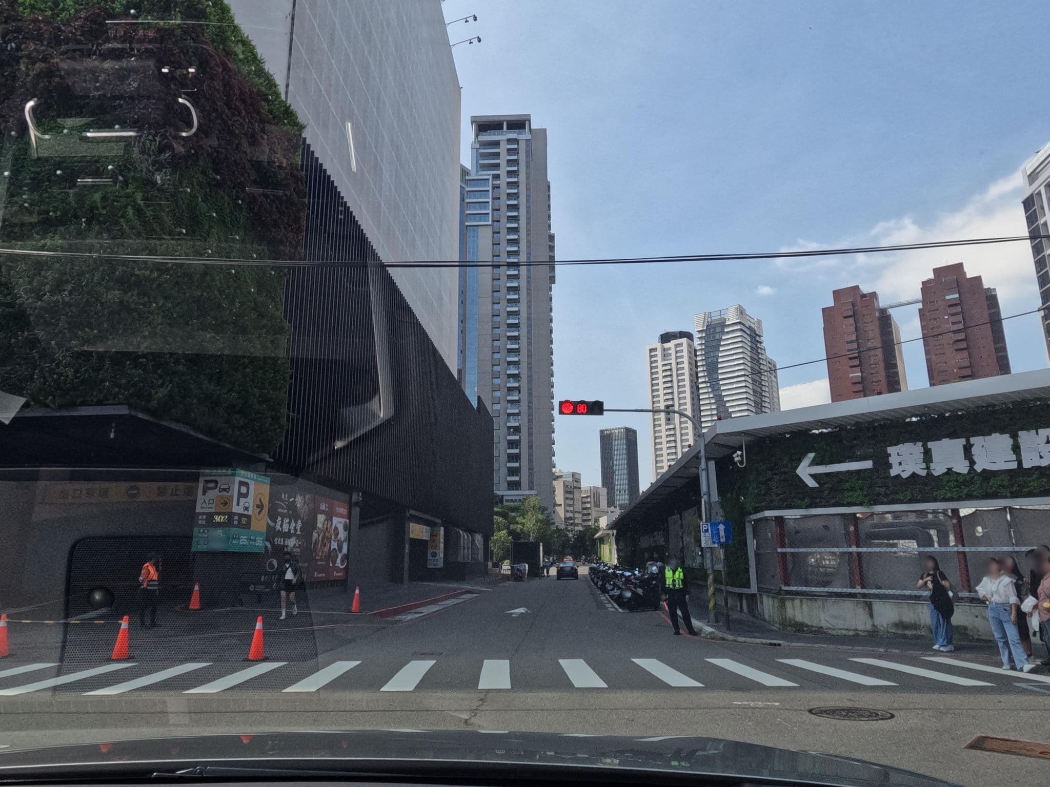 Street view near 草悟道文旅, Taichung — © littlebtc (CC BY-SA · Mapillary)