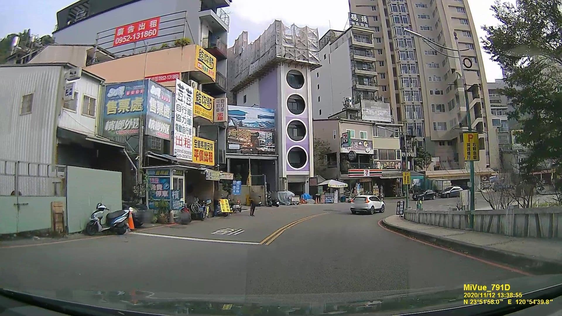 Street view near 潭之戀民宿, Puli — © littlebtc (CC BY-SA · Mapillary)