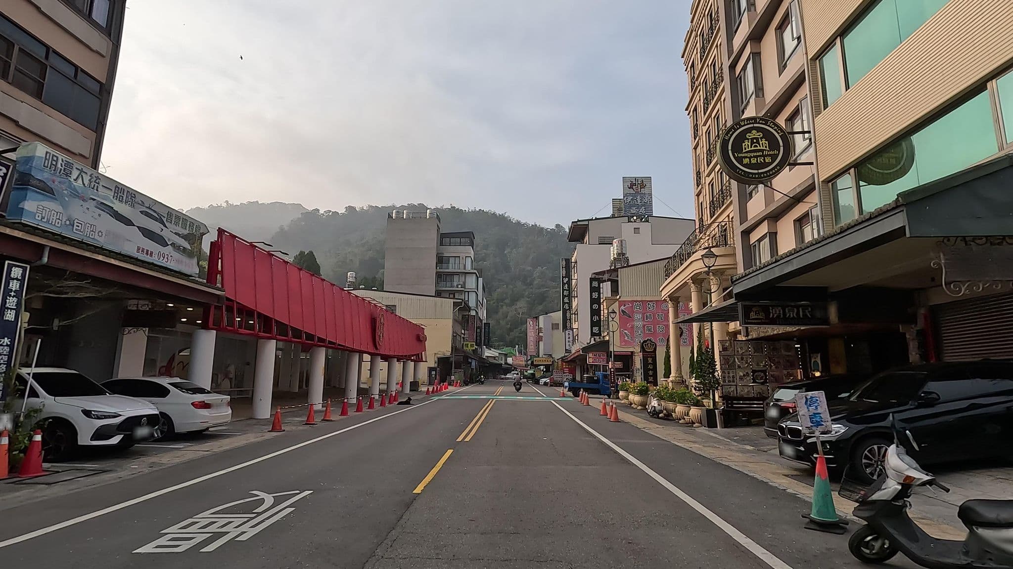 Street view near 湧泉民宿 Youngquan Hotel, Puli — © WhiizU (CC BY-SA · Mapillary)