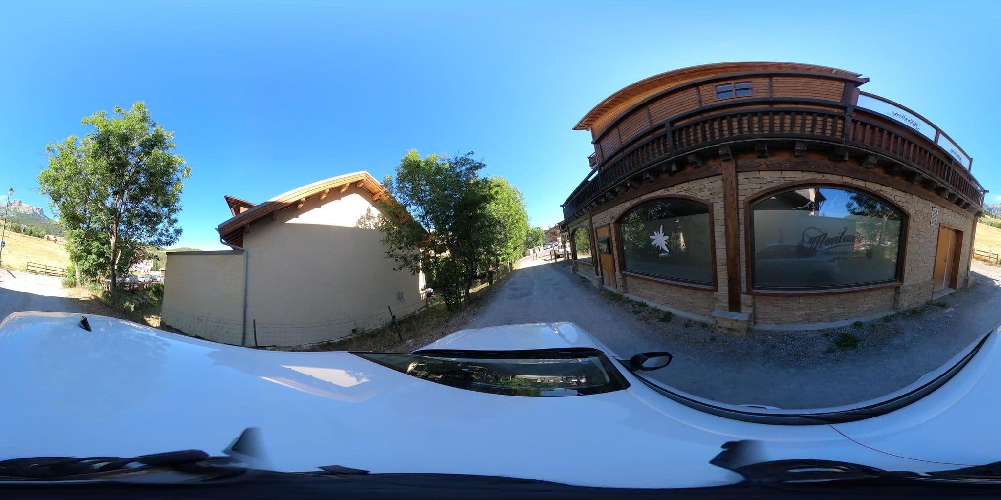 Street view near Le Montana, Barcelonnette — © arteragence (CC BY-SA · Mapillary)