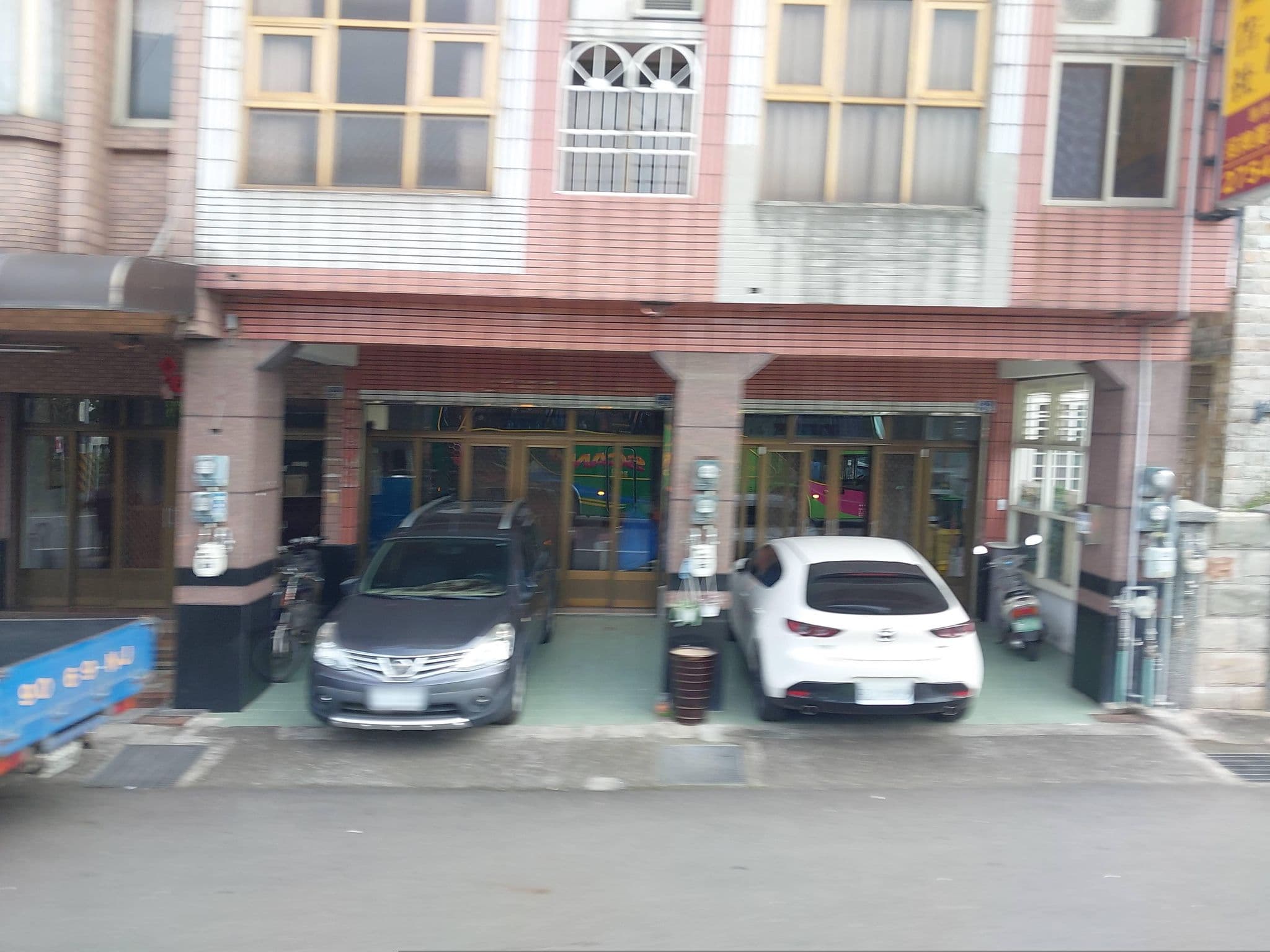 Street view near 縞蛚捐o民宿, Lugu — © ChenJJ (CC BY-SA · Mapillary)