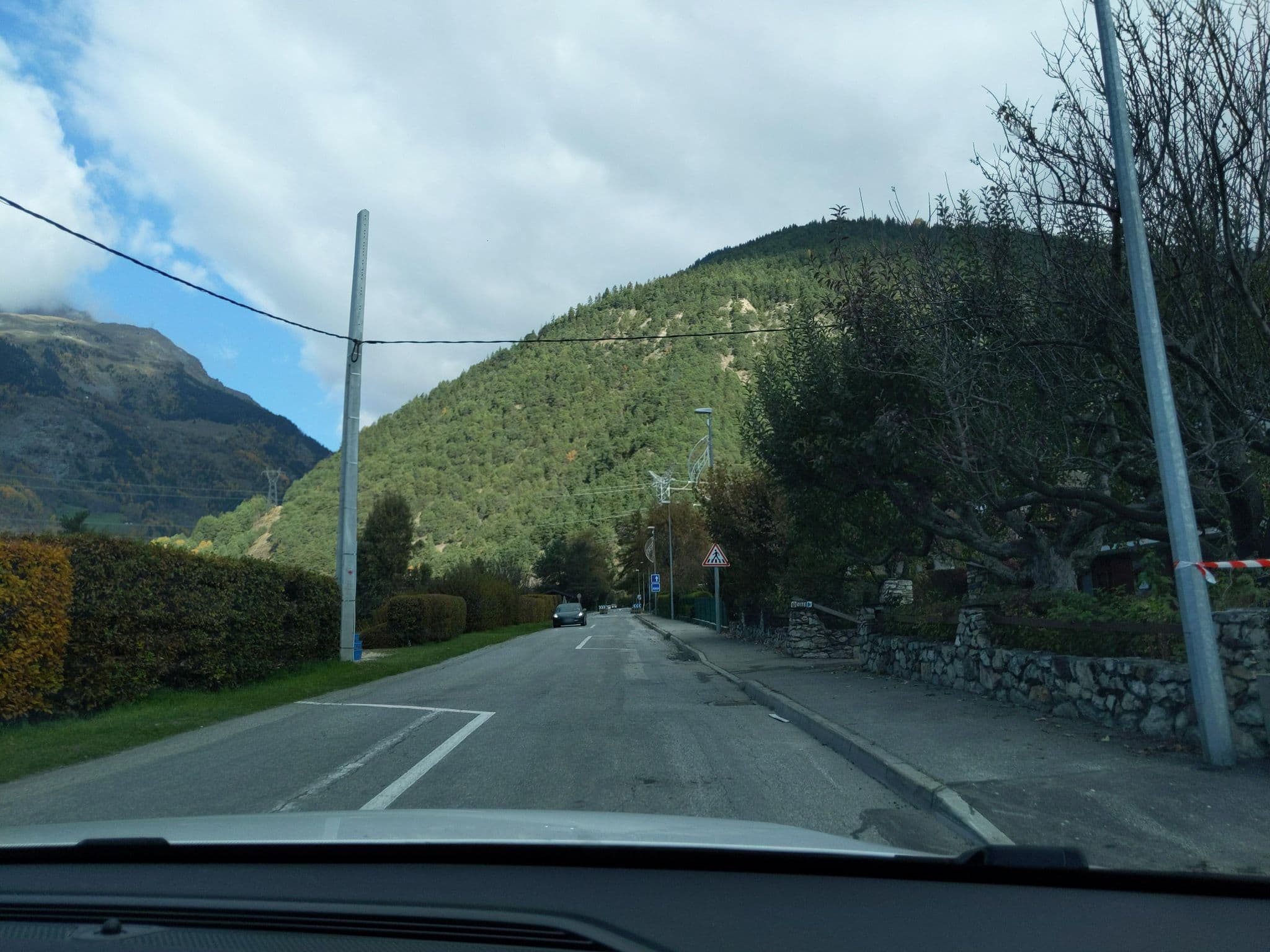 Street view near Les Chavonnes, Séez