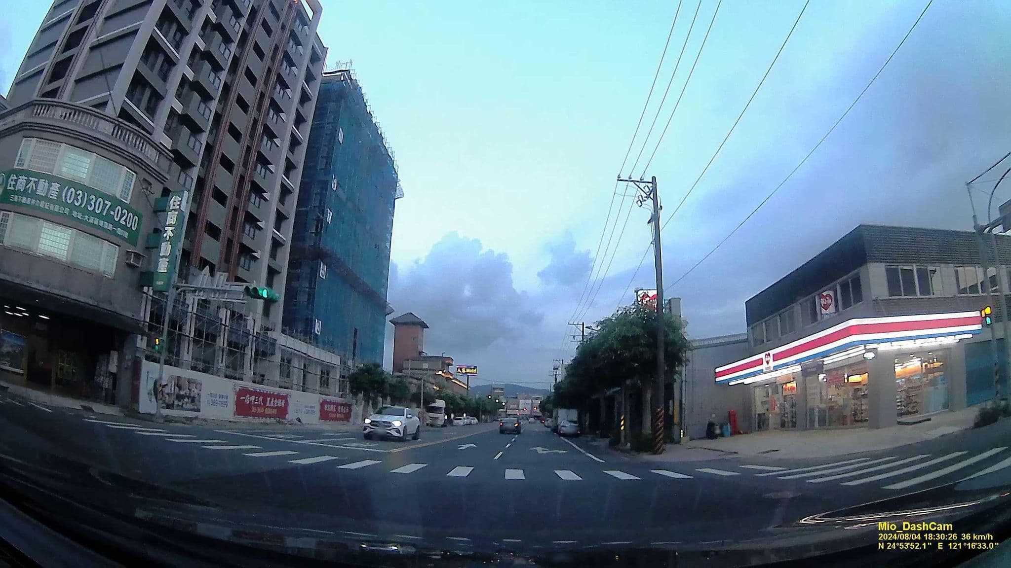 Street view near 紅蟳汽車旅館, Daxi — © hcyen (CC BY-SA · Mapillary)