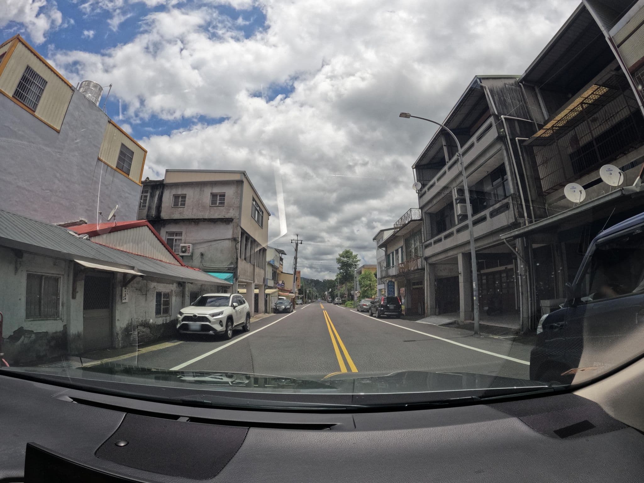 Street view near 中華電信南庒會館, Emei — © littlebtc (CC BY-SA · Mapillary)