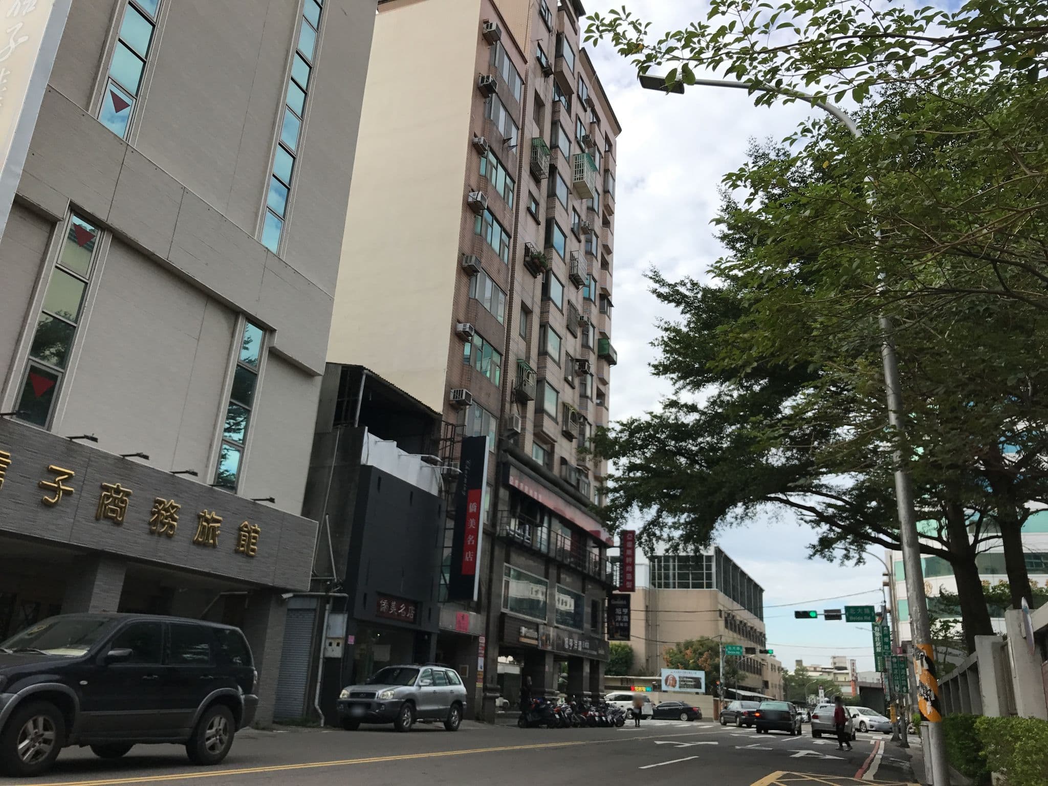 Street view near 心圓商務旅館, Hsinchu — © suyuya (CC BY-SA · Mapillary)