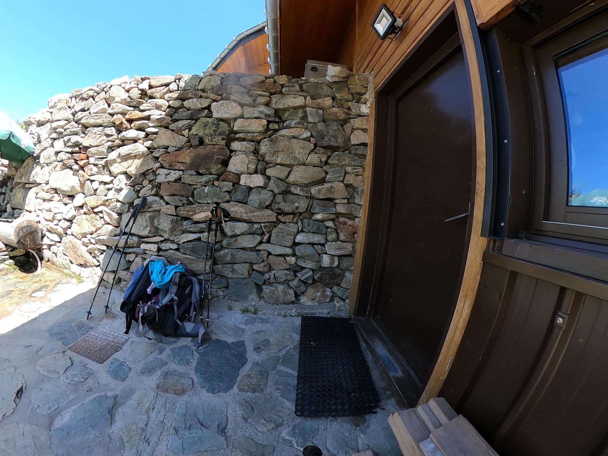 Street view near Refuge d'Aiguebelle, Laval-en-Belledonne — © eric_s (CC BY-SA · Mapillary)
