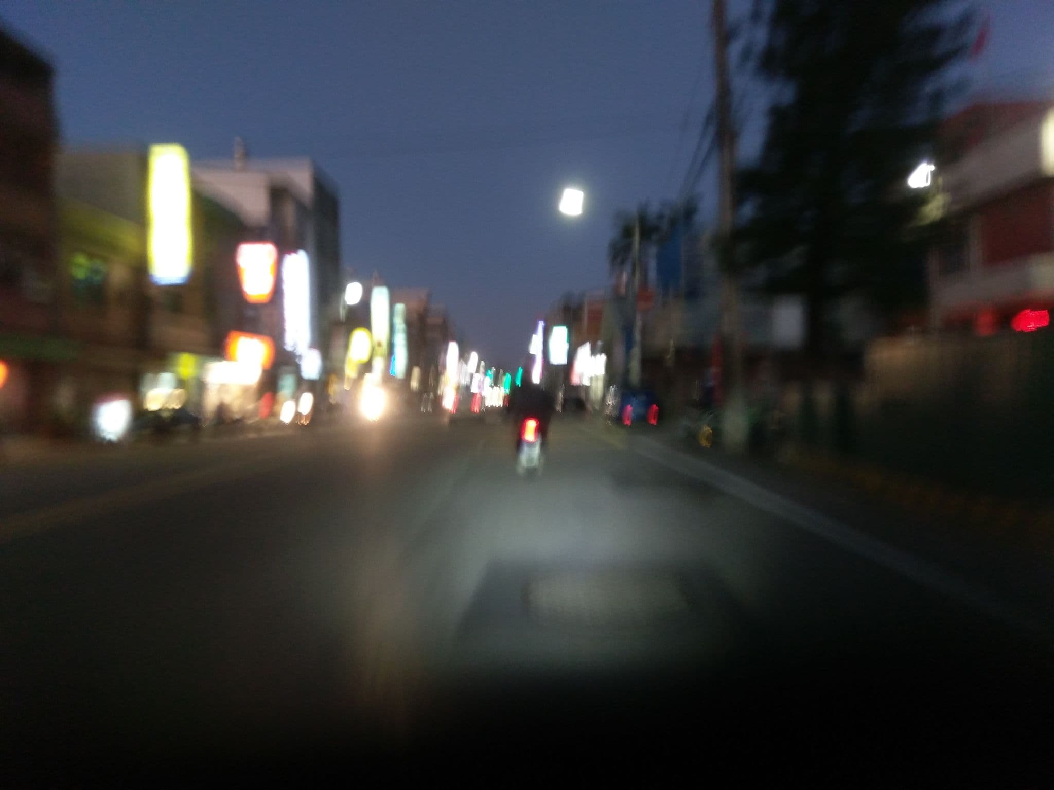 Street view near 黃金海岸汽車旅館, Neili — © lixuan (CC BY-SA · Mapillary)