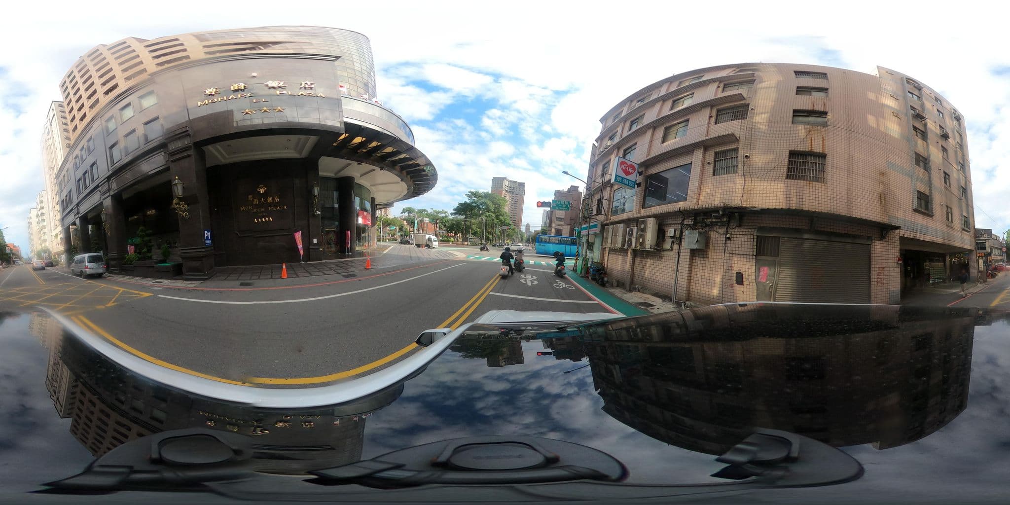 Street view near 登瑞國際開發, Taoyuan — © lisbethw1130 (CC BY-SA · Mapillary)
