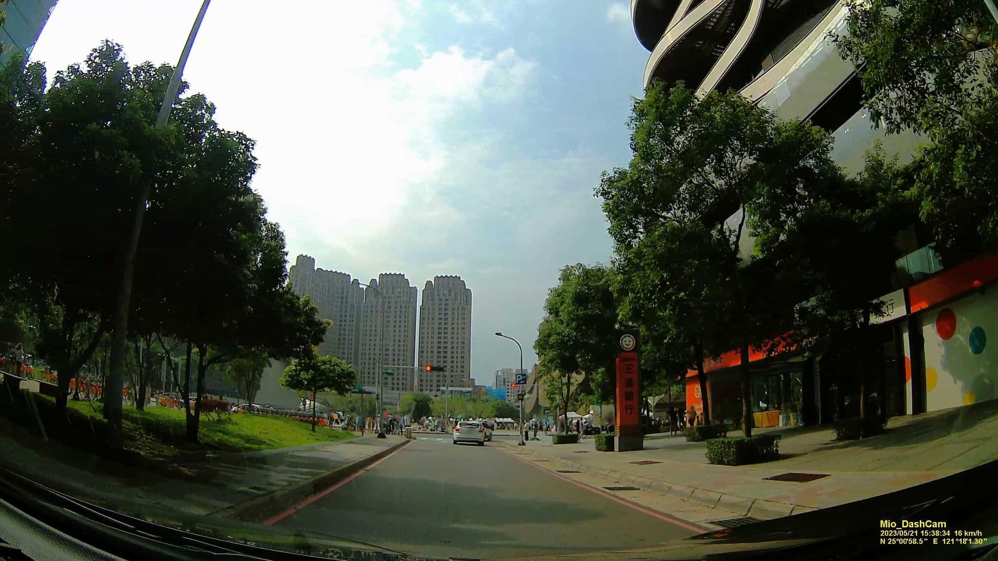 Street view near 絕色汽車旅館, Taoyuan — © hcyen (CC BY-SA · Mapillary)