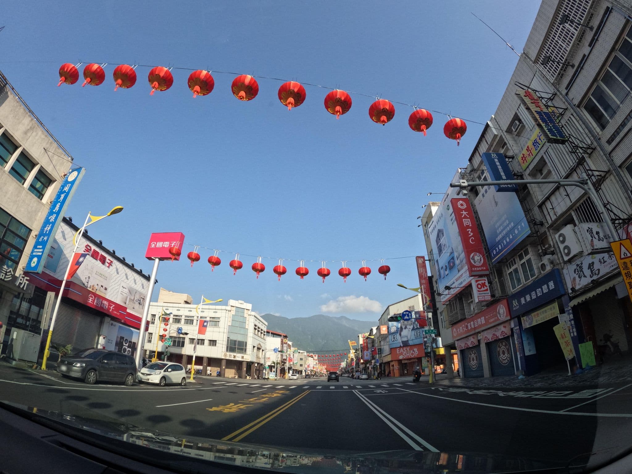 Street view near 街角精緻民宿, Hualien City — © littlebtc (CC BY-SA · Mapillary)
