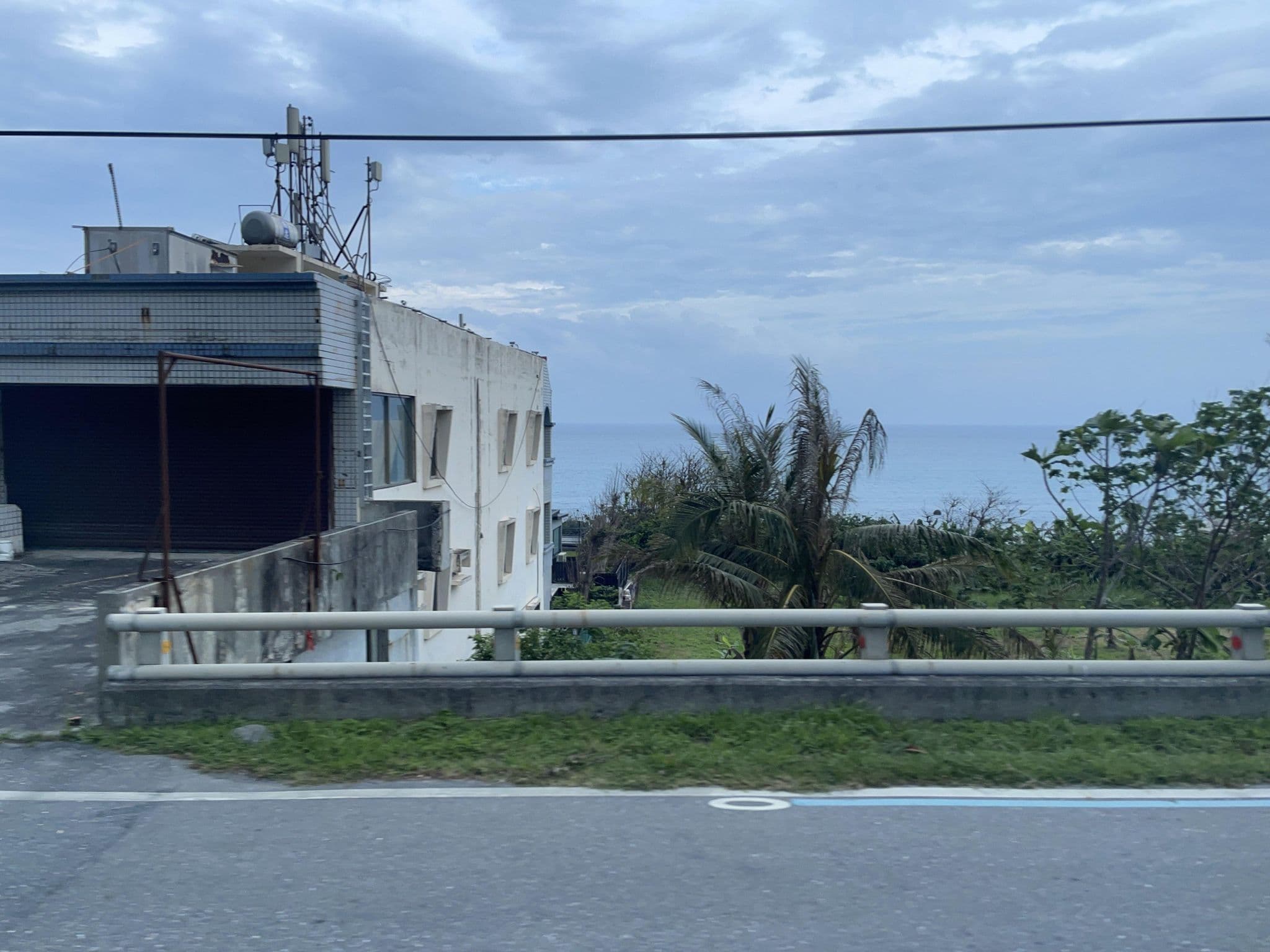 Street view near 浪花一朵朵, Hualien City — © ChenJJ (CC BY-SA · Mapillary)