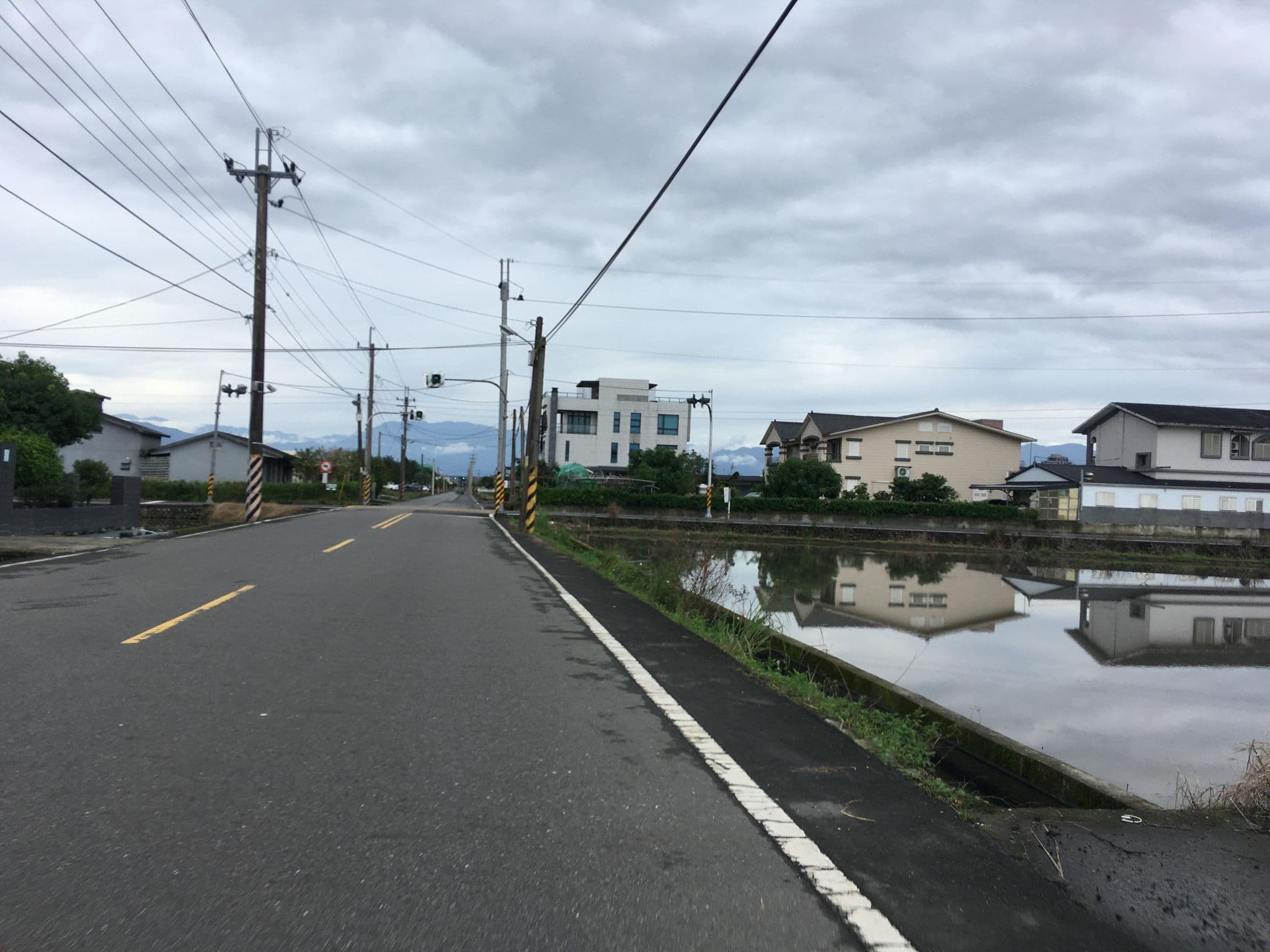 Street view near 渥爾夫民宿, Yilan — © ChenJJ (CC BY-SA · Mapillary)