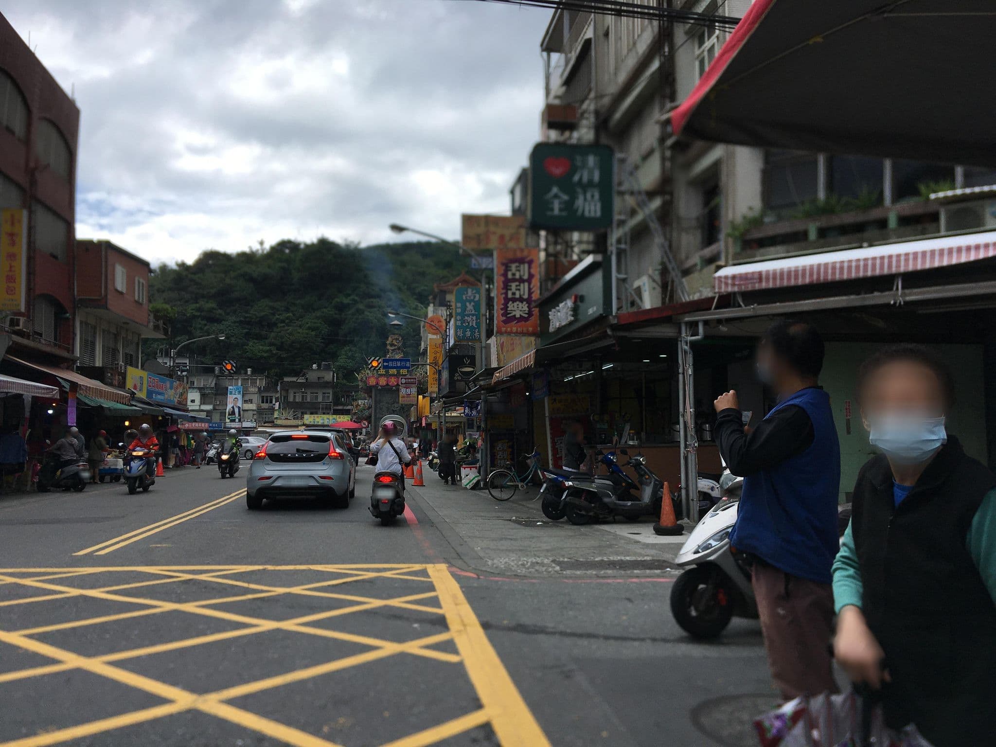 Street view near 華華旅社, Yilan — © ChenJJ (CC BY-SA · Mapillary)