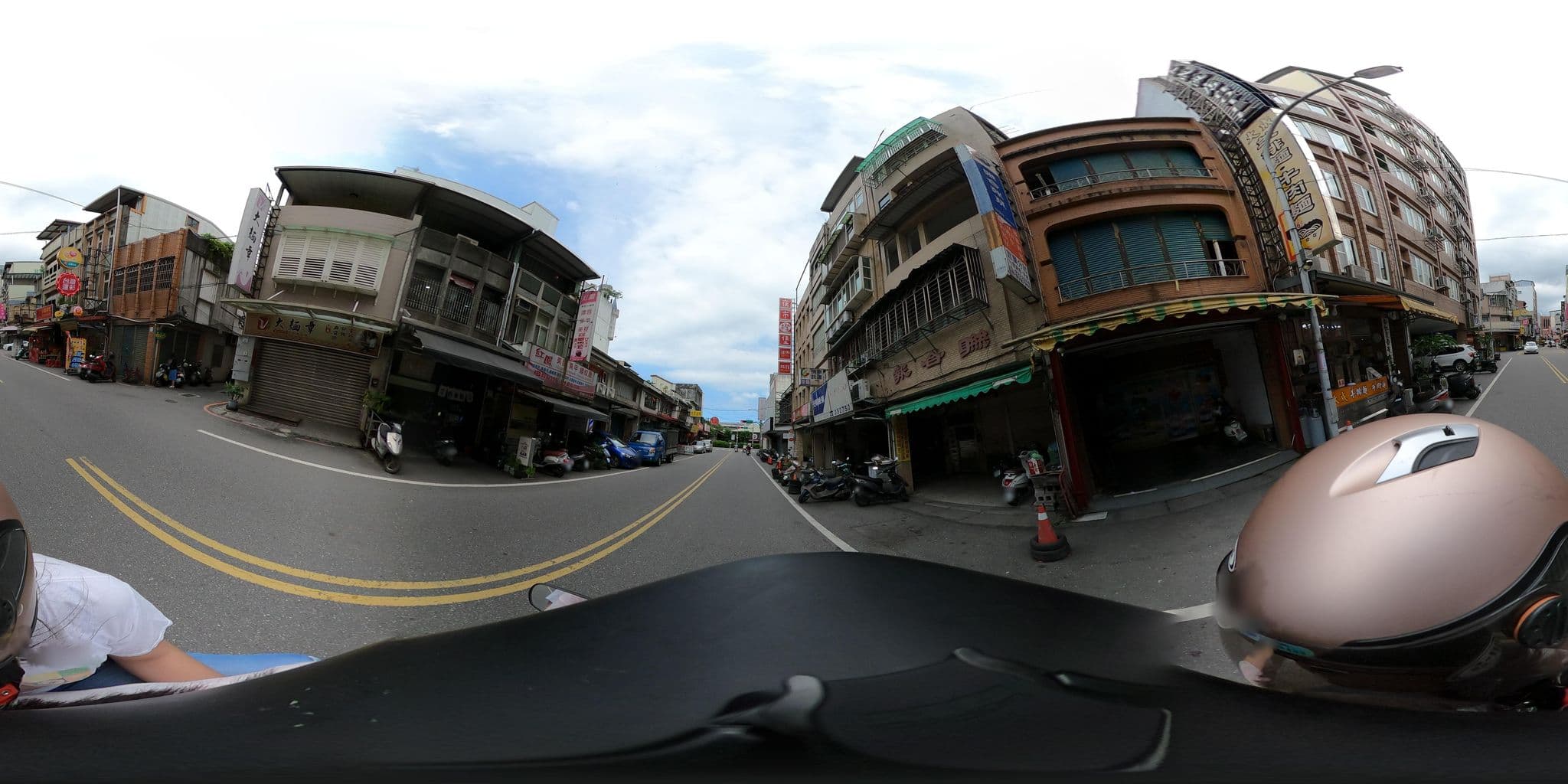 Street view near 大成商務旅館, Yilan — © lisbethw1130 (CC BY-SA · Mapillary)