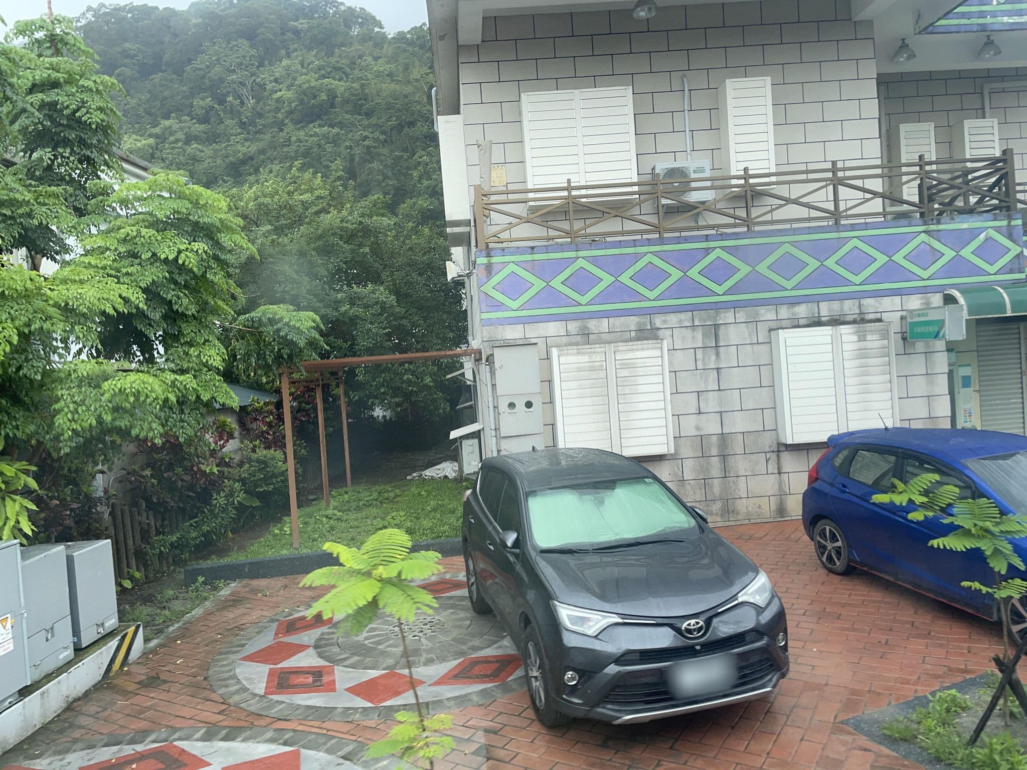 Street view near 路易士民宿, Hualien City — © ChenJJ (CC BY-SA · Mapillary)