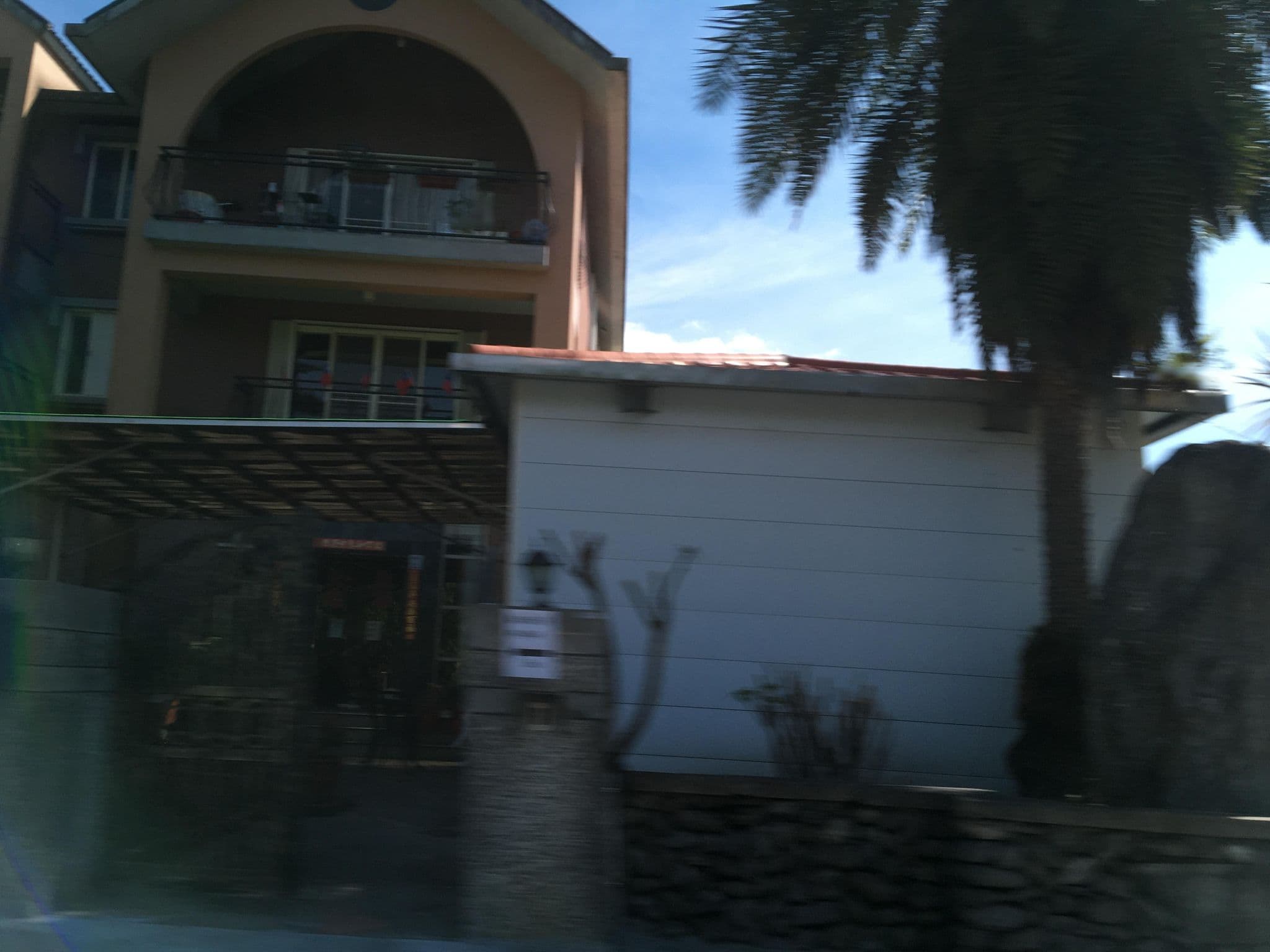 Street view near 憧憬園, Yilan — © ChenJJ (CC BY-SA · Mapillary)