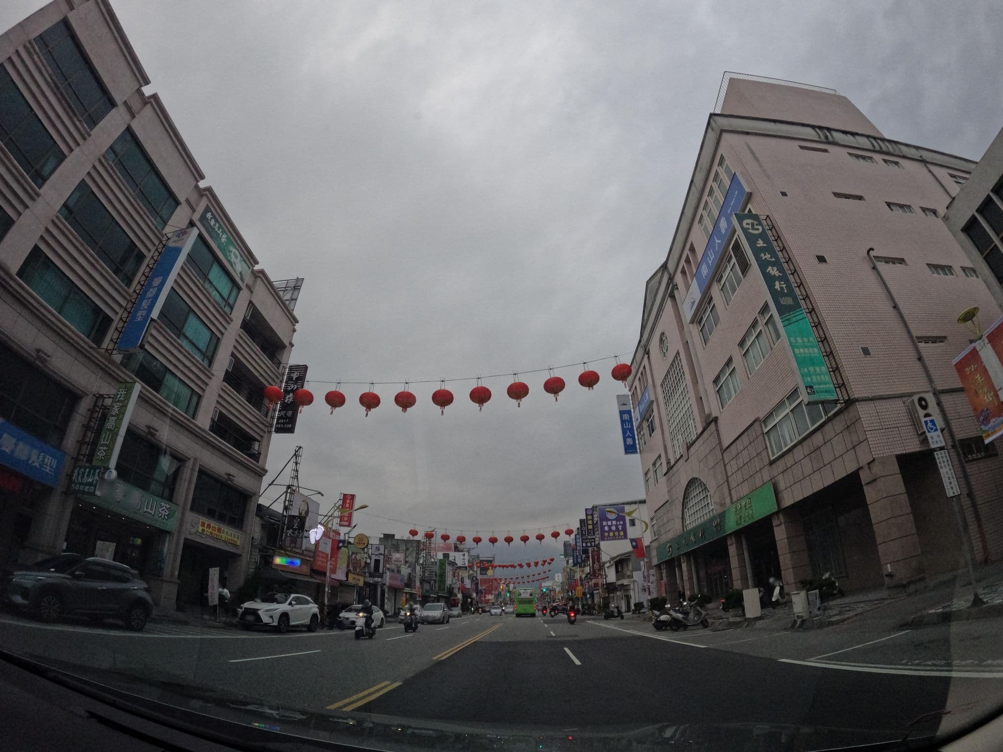 Street view near 我家高山茶, Hualien City — © littlebtc (CC BY-SA · Mapillary)
