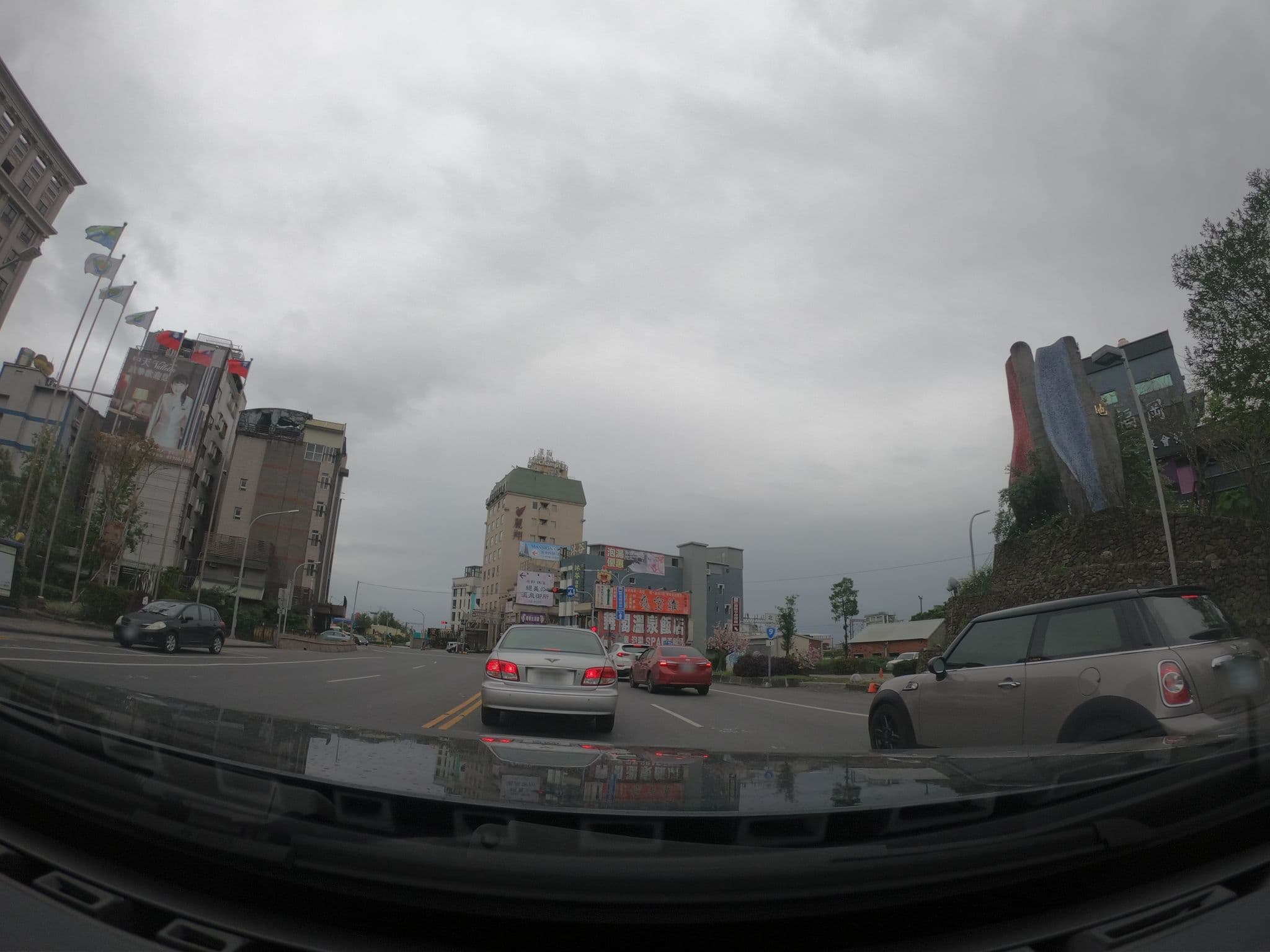 Street view near Hotel Valletta, Yilan — © raymond2828520 (CC BY-SA · Mapillary)