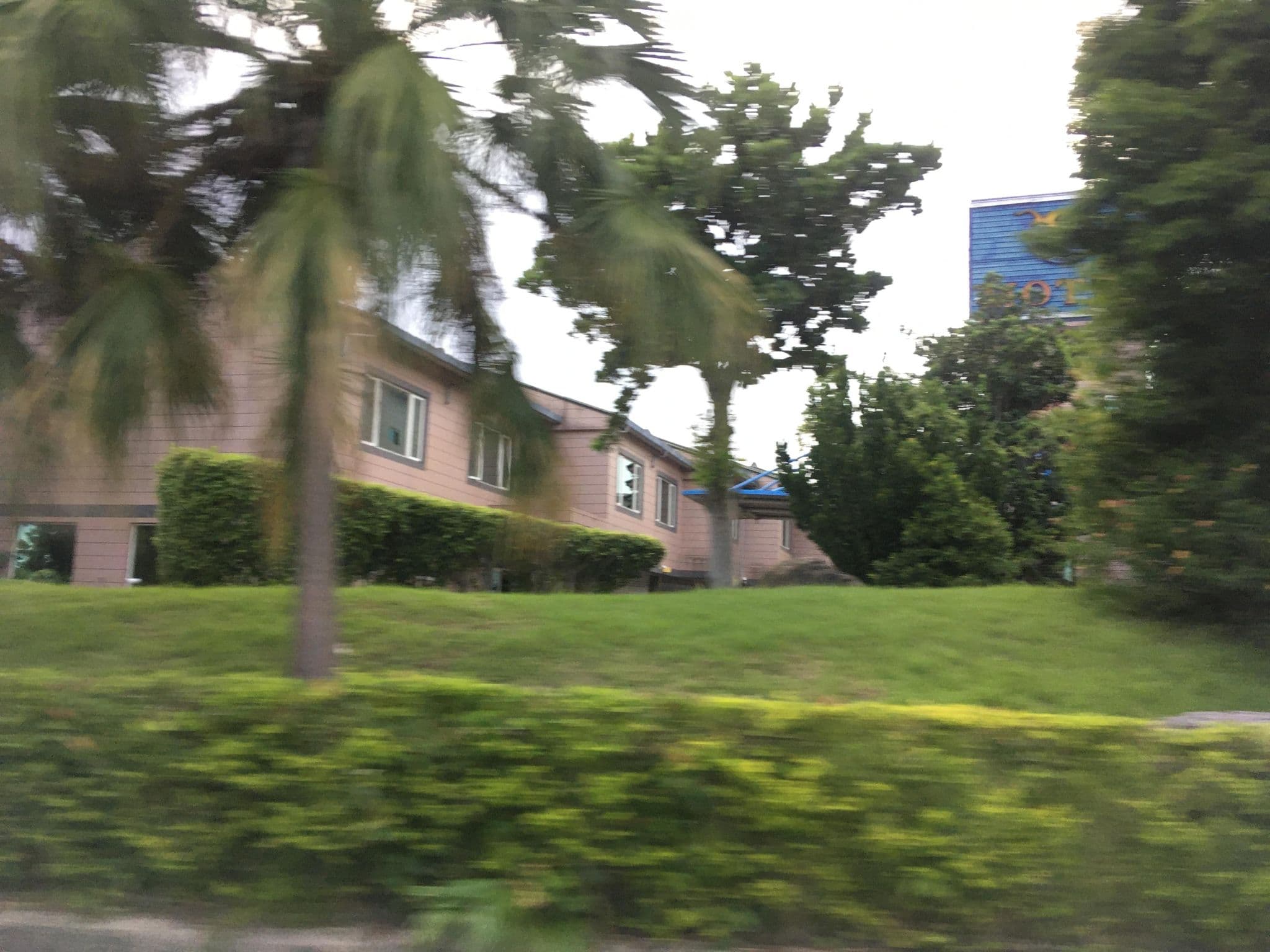 Street view near 愛琴海花園汽車旅館, Yilan — © ChenJJ (CC BY-SA · Mapillary)
