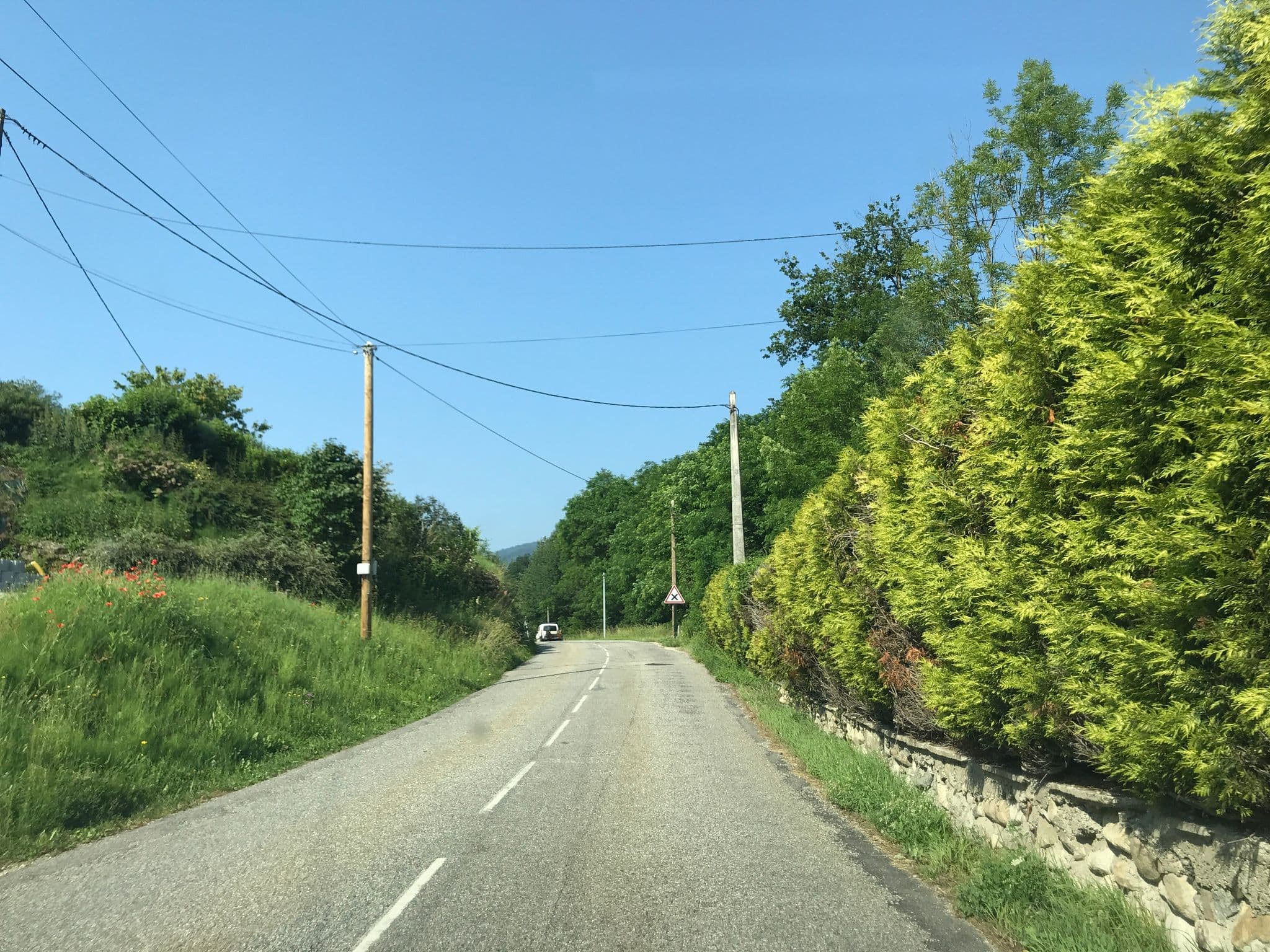 Street view near Le Clos du Tulipier, La Rochette — © pgiraud (CC BY-SA · Mapillary)