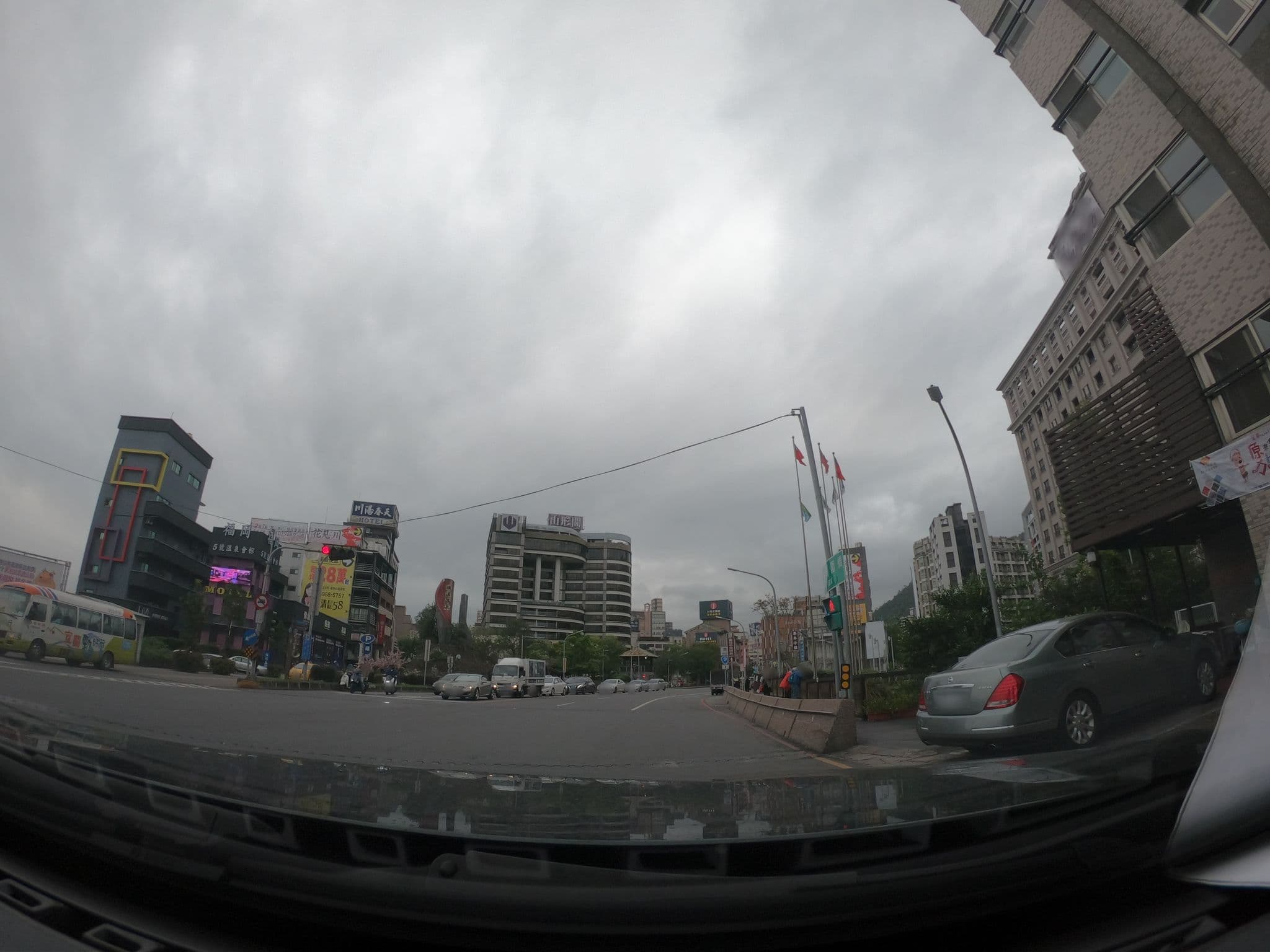 Street view near 媚登峰大飯店, Yilan — © raymond2828520 (CC BY-SA · Mapillary)