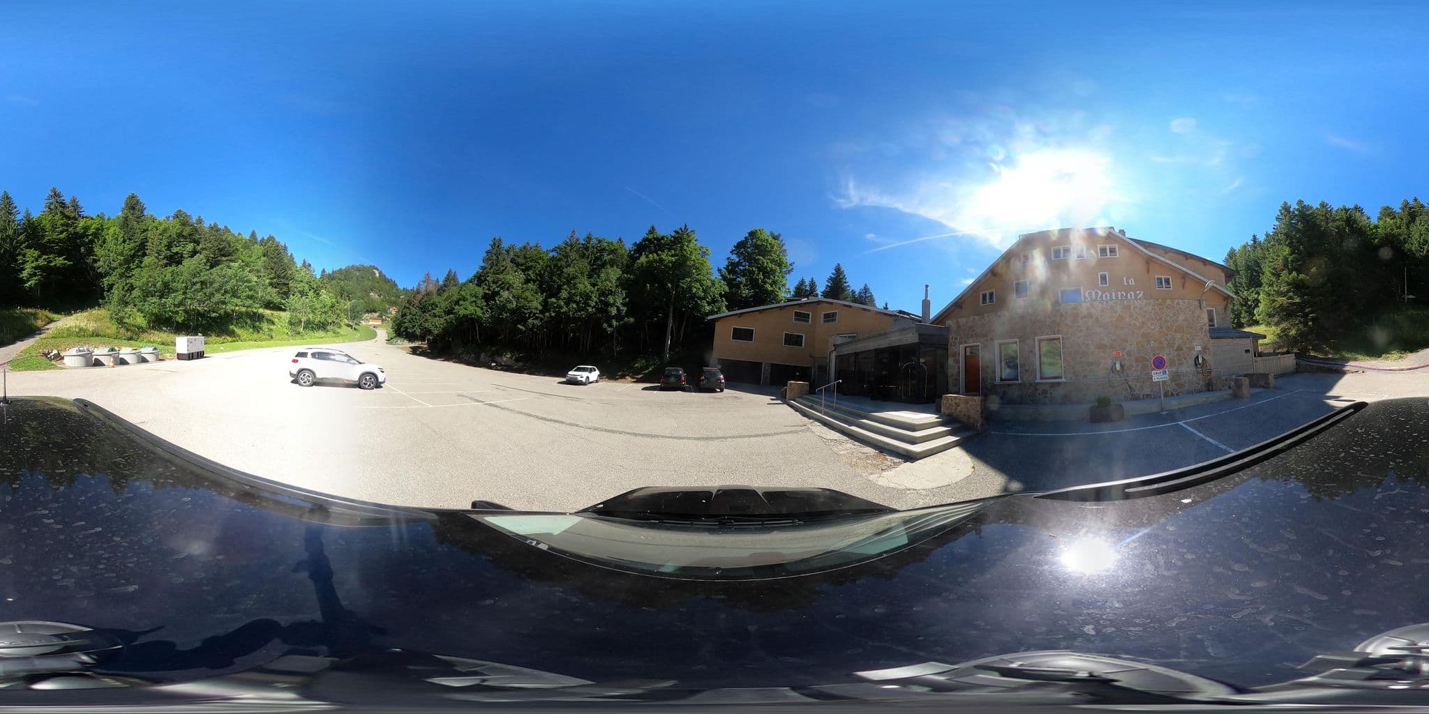 Street view near La Mainaz, Gex — © sogefi (CC BY-SA · Mapillary)