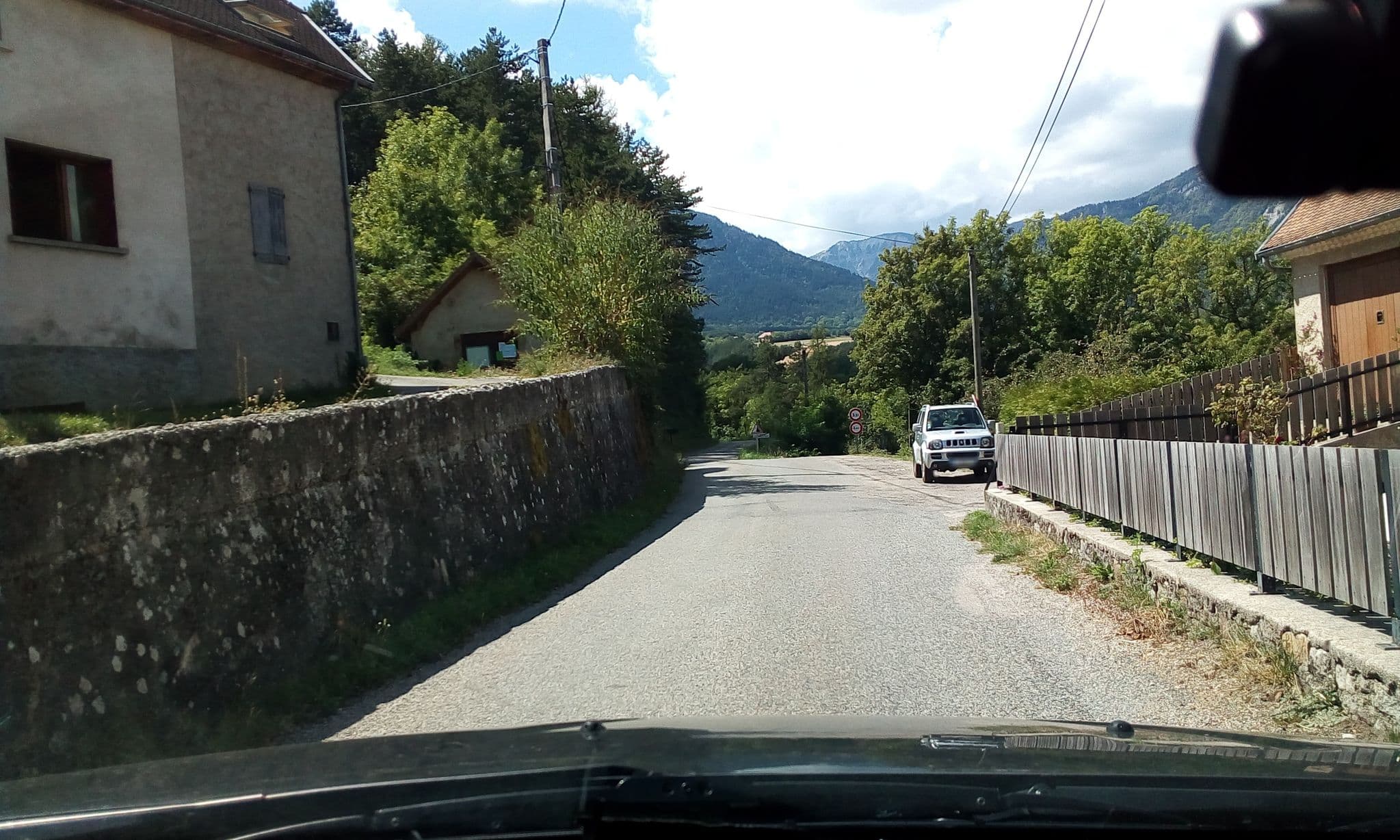 Street view near Les Fagotins, Mens — © eric_s (CC BY-SA · Mapillary)