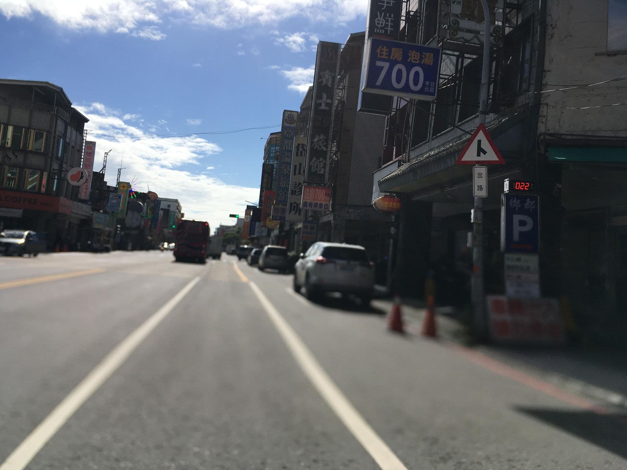 Street view near 賓士溫泉民宿旅館, Yilan — © ChenJJ (CC BY-SA · Mapillary)