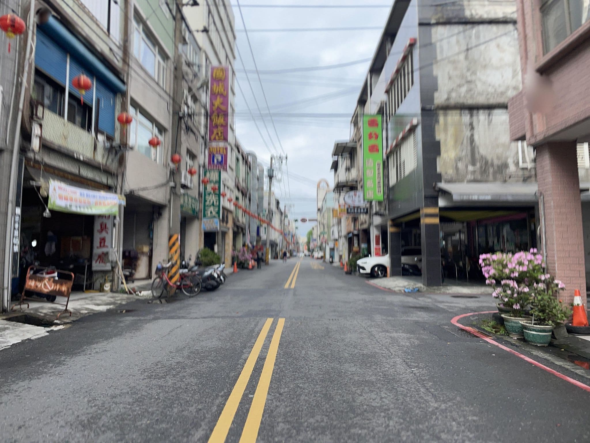 Street view near 國城旅社, Yilan — © ChenJJ (CC BY-SA · Mapillary)