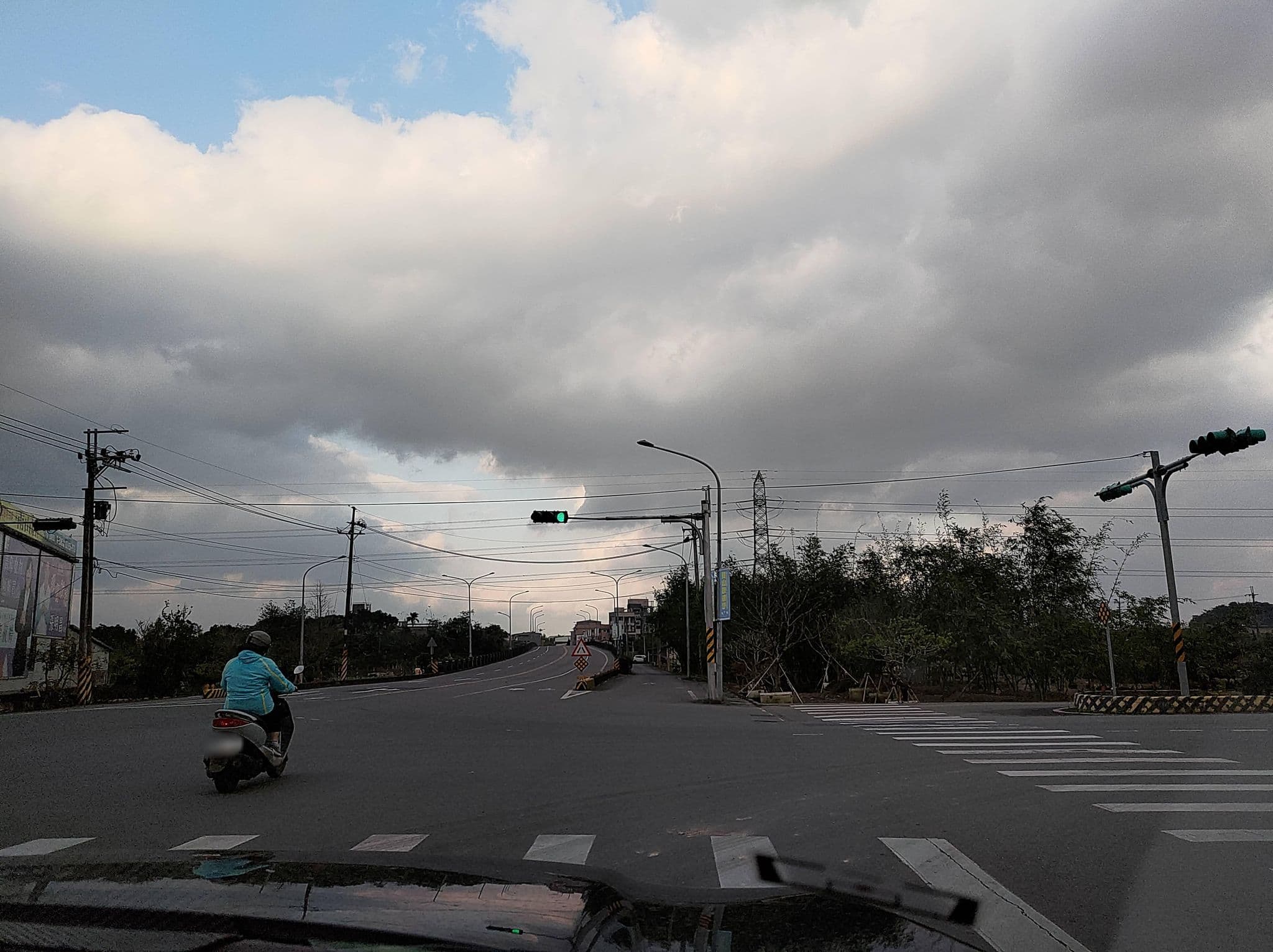Street view near 茄苳園民宿, Yilan — © ChenJJ (CC BY-SA · Mapillary)