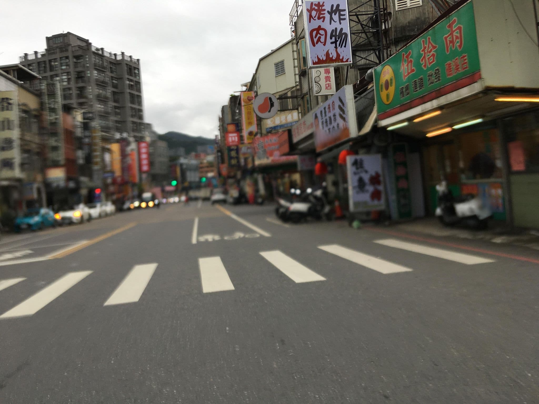 Street view near 阿鴻溫泉咖啡會館, Yilan — © ChenJJ (CC BY-SA · Mapillary)