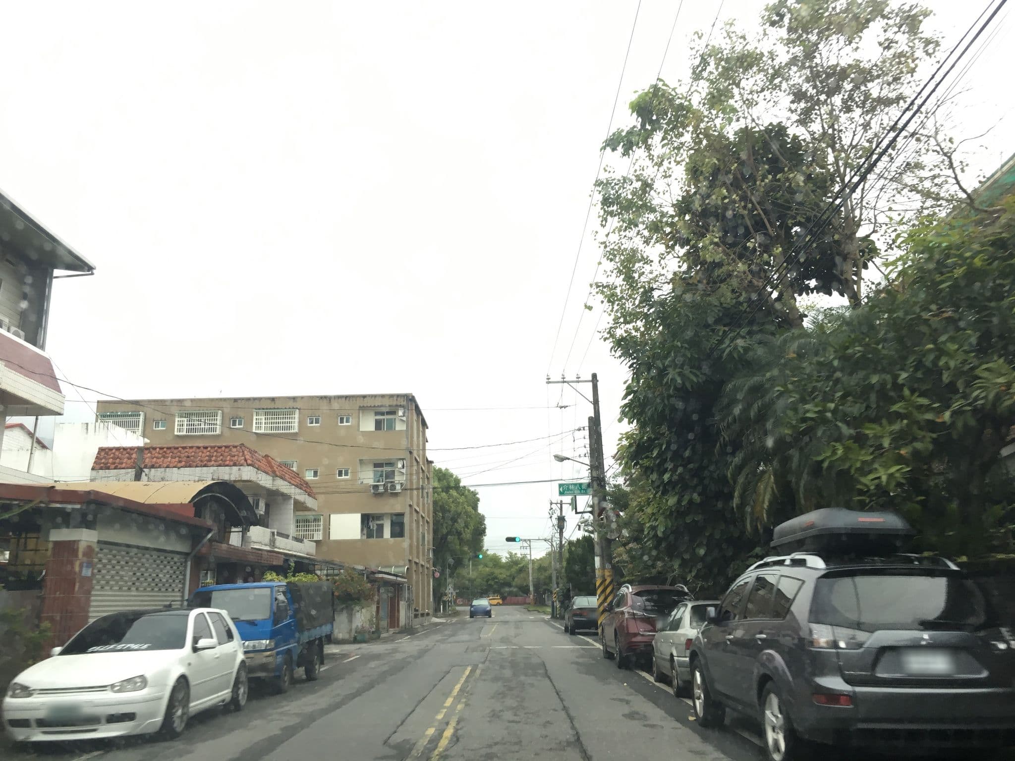 Street view near 二草緣民宿, Hualien City — © pty11111 (CC BY-SA · Mapillary)
